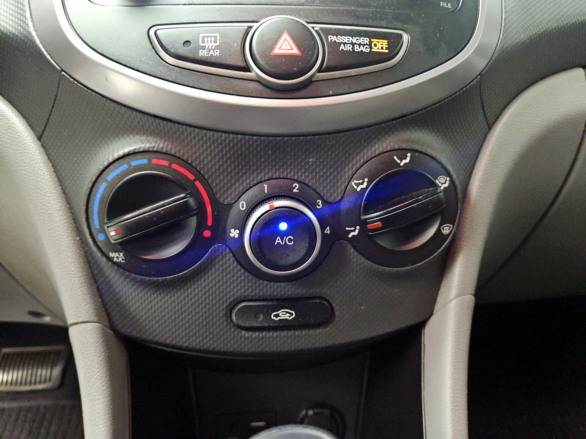 Thumbnail: 2016 Hyundai Accent - 15