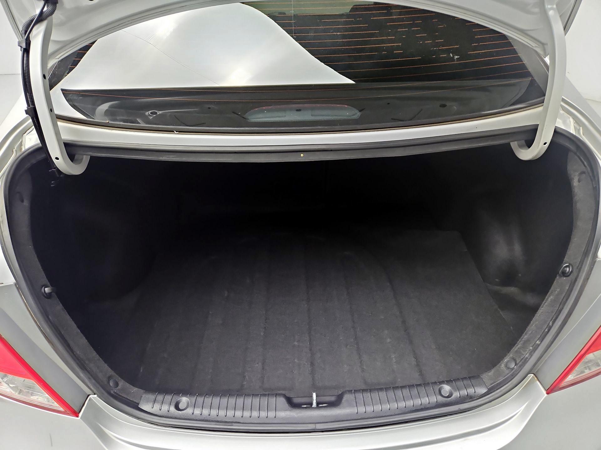 Thumbnail: 2016 Hyundai Accent - 19