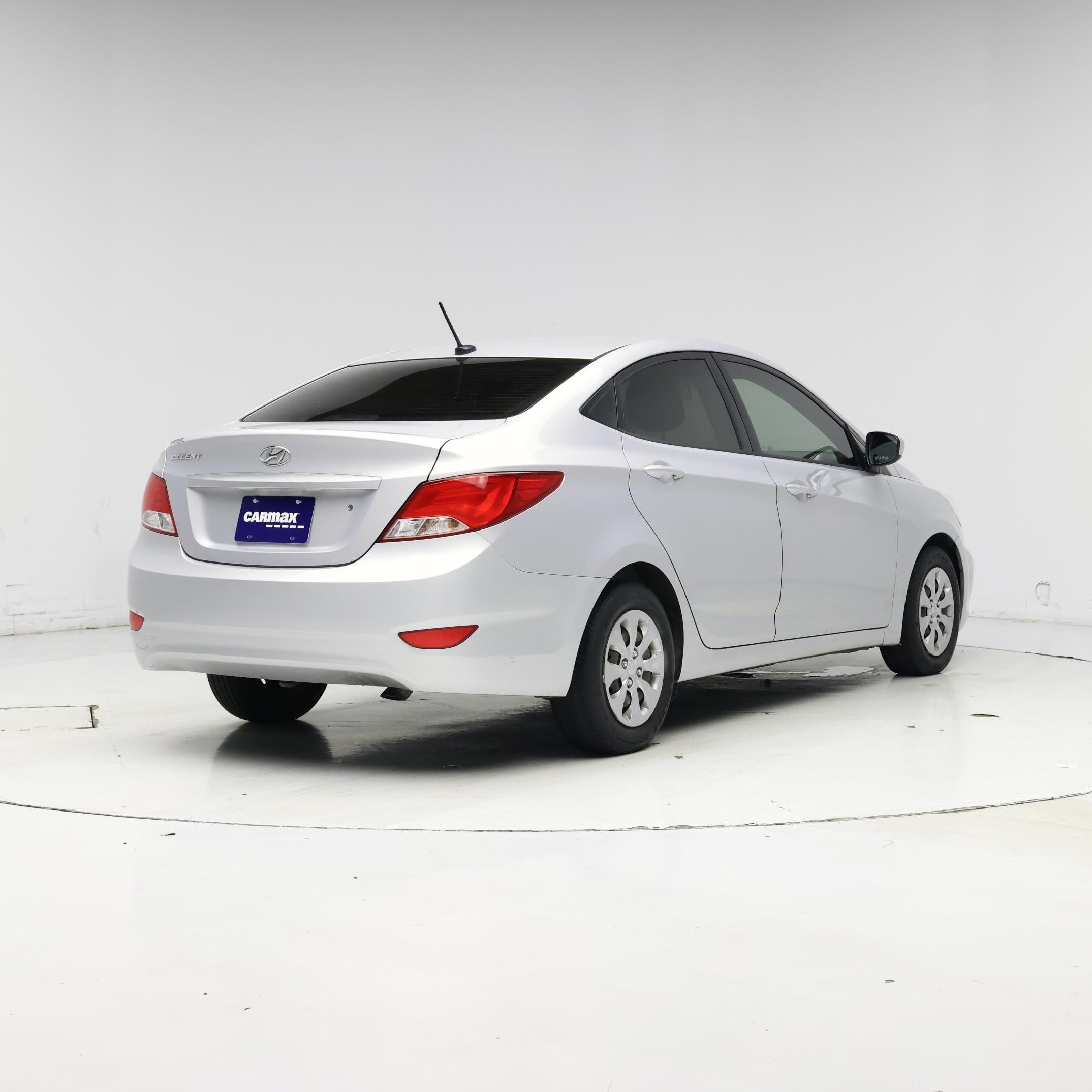 Thumbnail: 2016 Hyundai Accent - 8