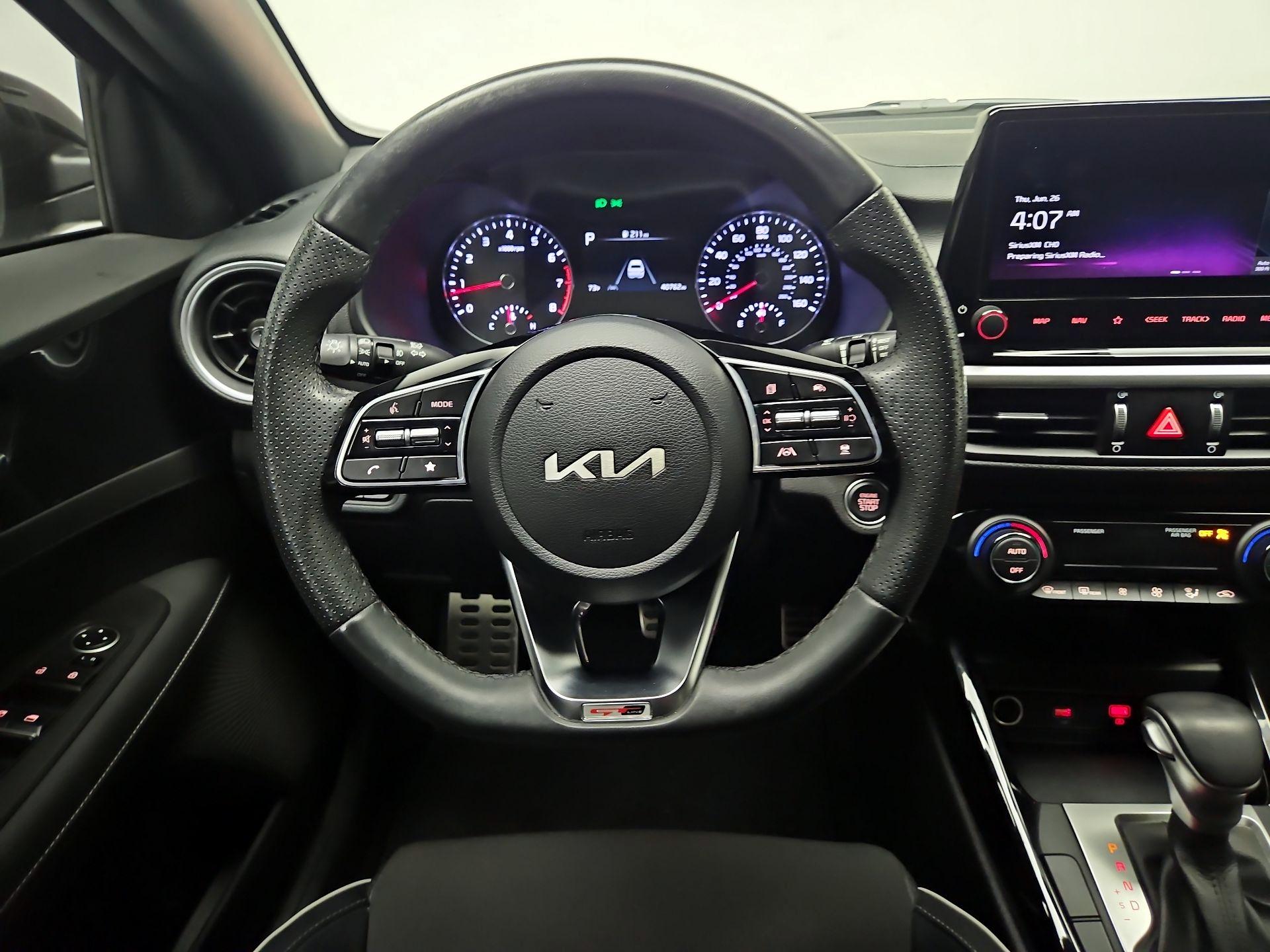 Thumbnail: 2023 Kia Forte - 10