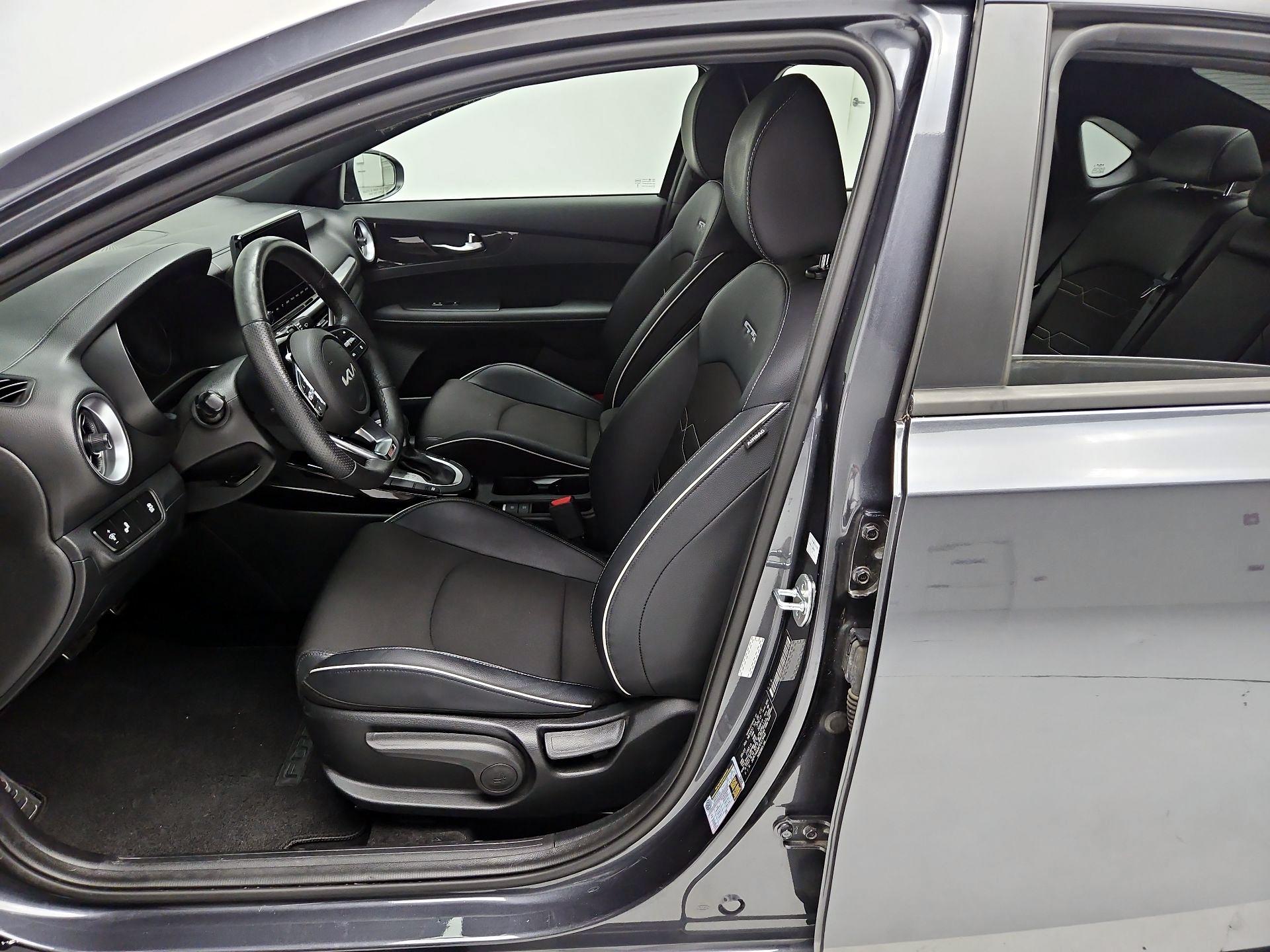 Thumbnail: 2023 Kia Forte - 11