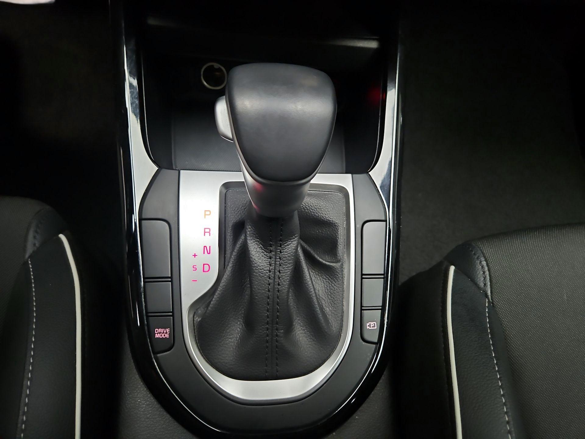 Thumbnail: 2023 Kia Forte - 18
