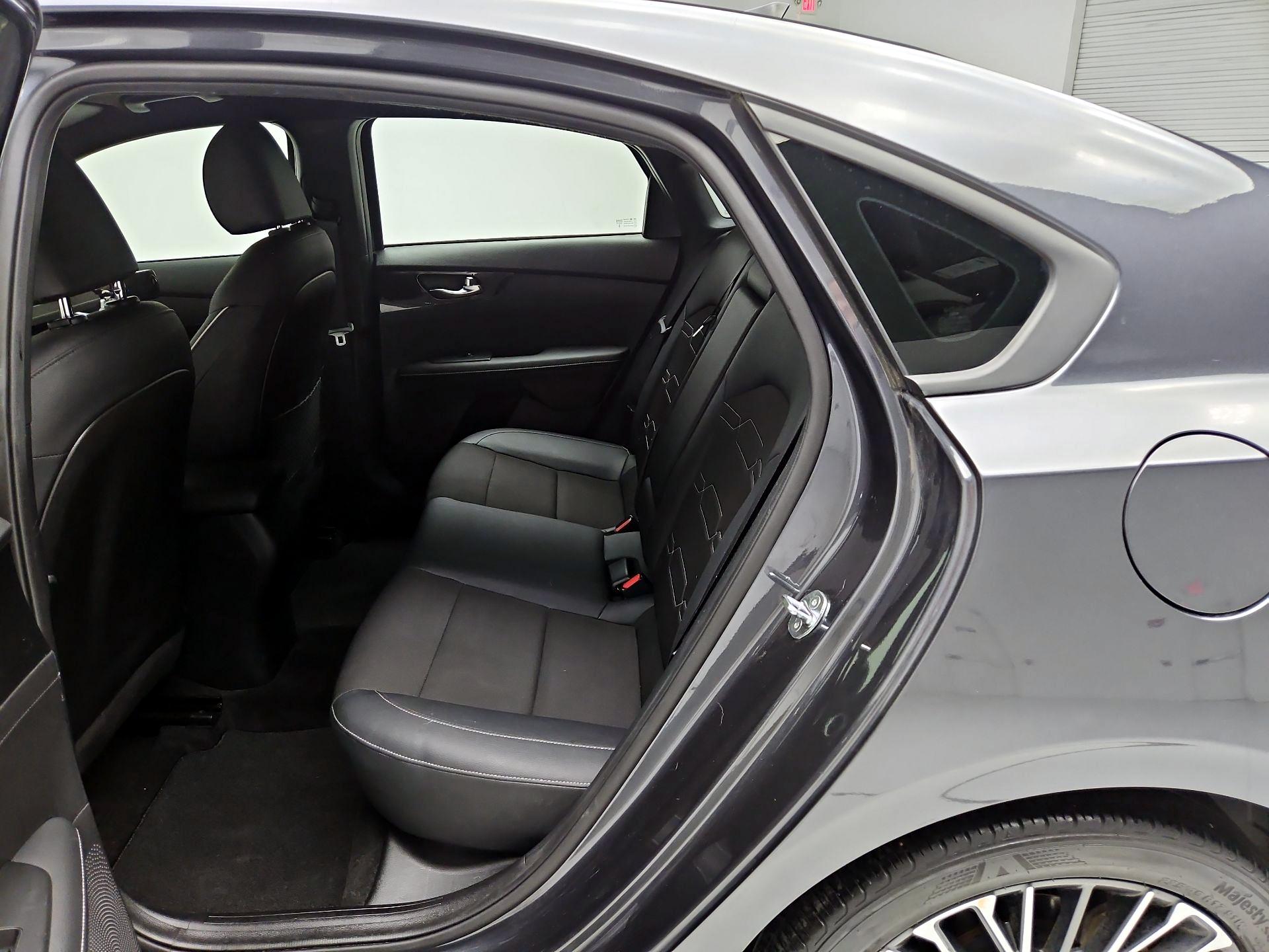 Thumbnail: 2023 Kia Forte - 20