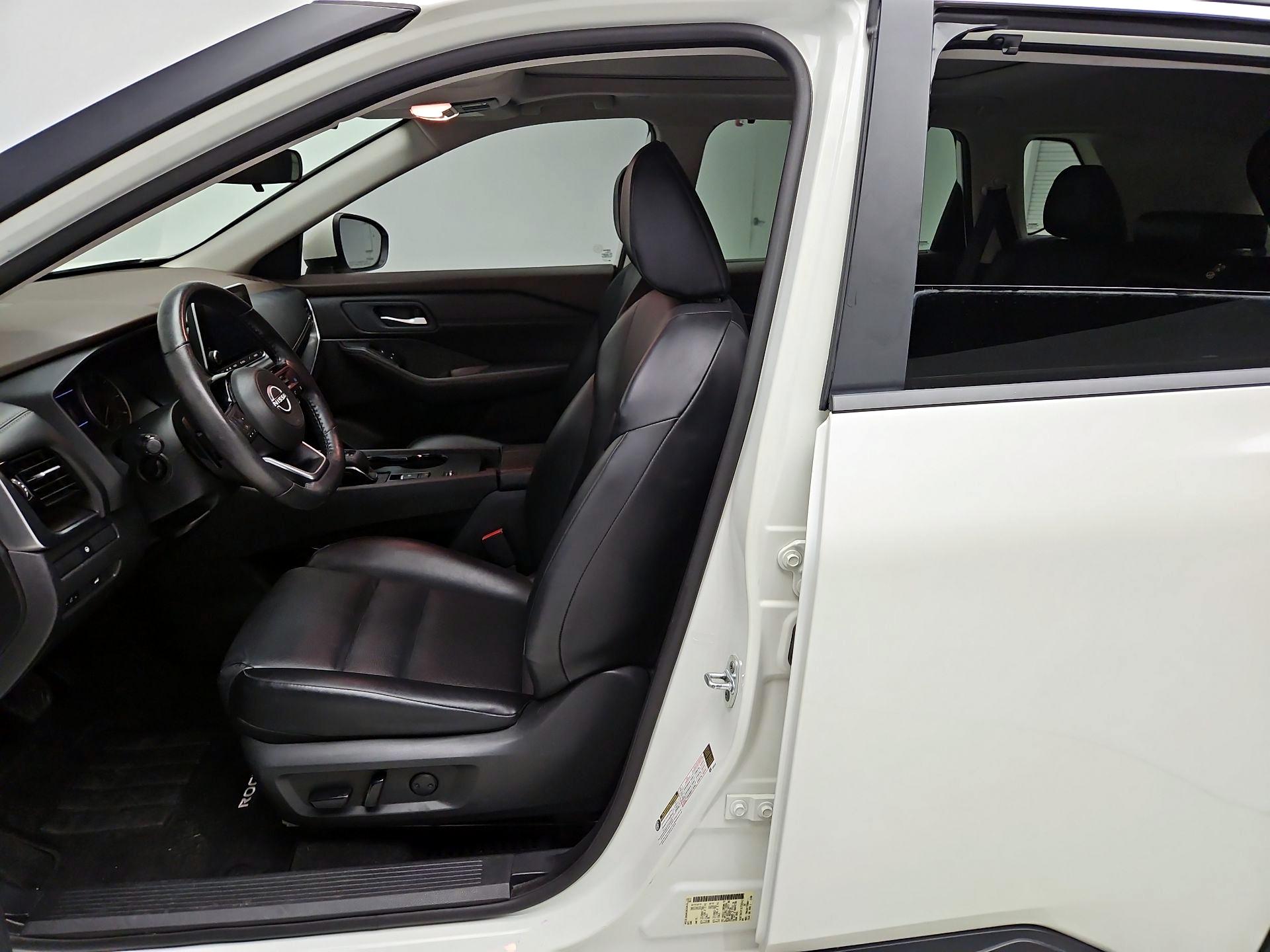 Thumbnail: 2023 Nissan Rogue - 11
