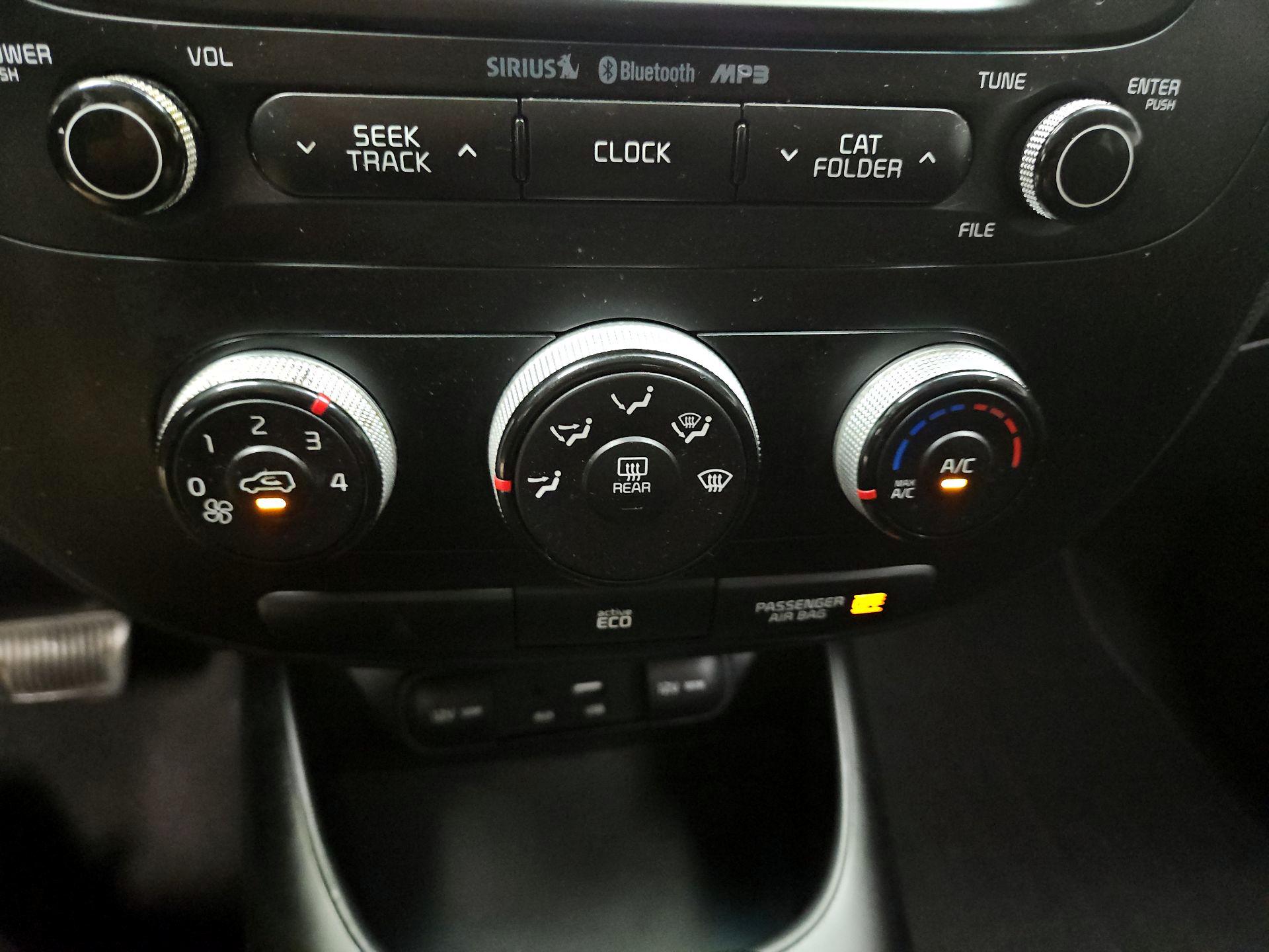 Thumbnail: 2016 Kia Soul - 14