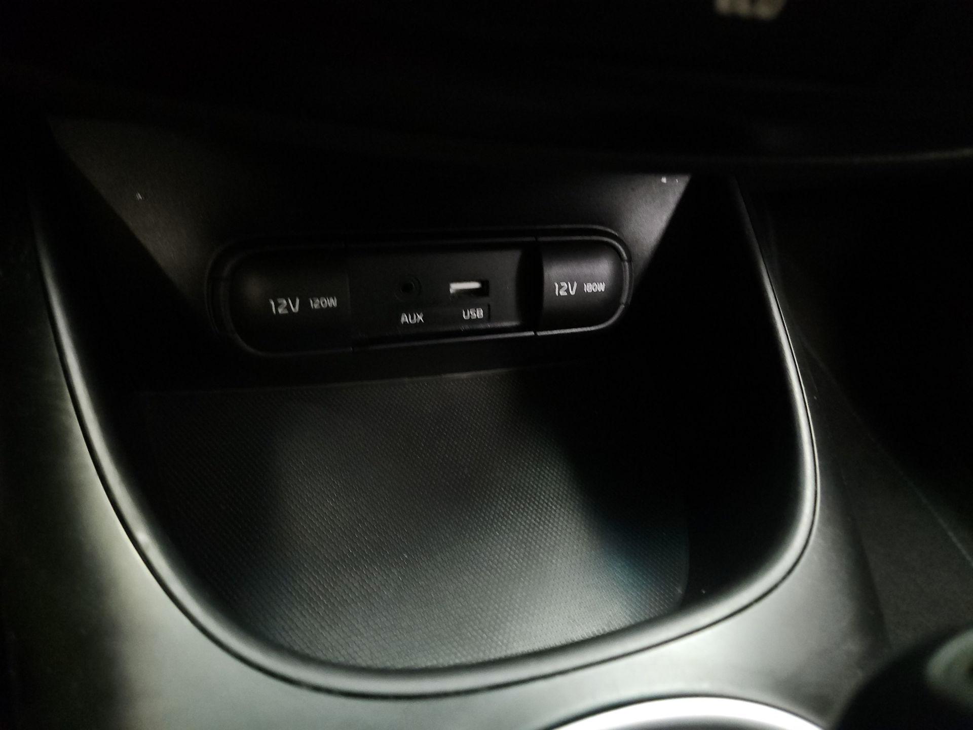 Thumbnail: 2016 Kia Soul - 16