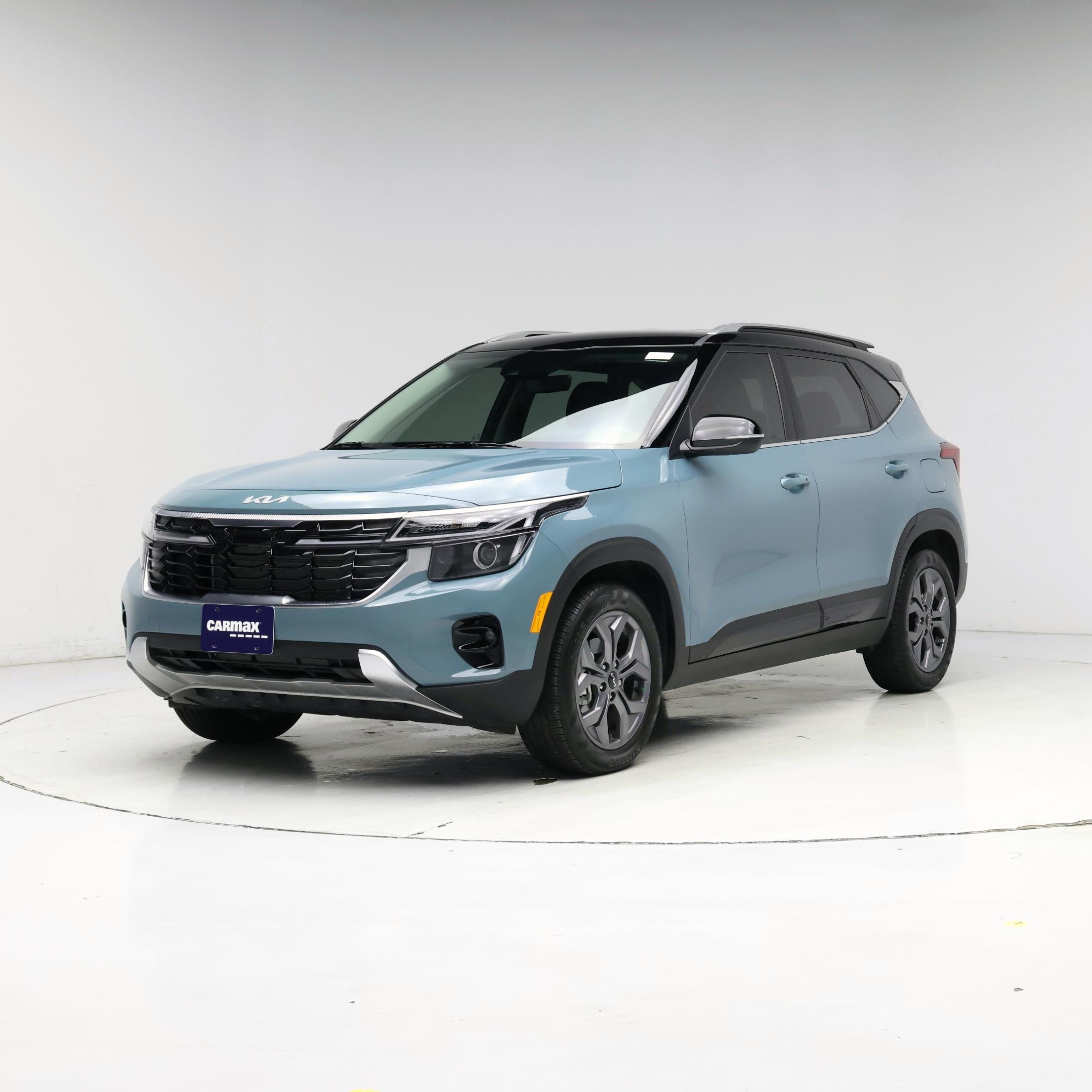 Thumbnail: 2024 Kia Seltos - 4
