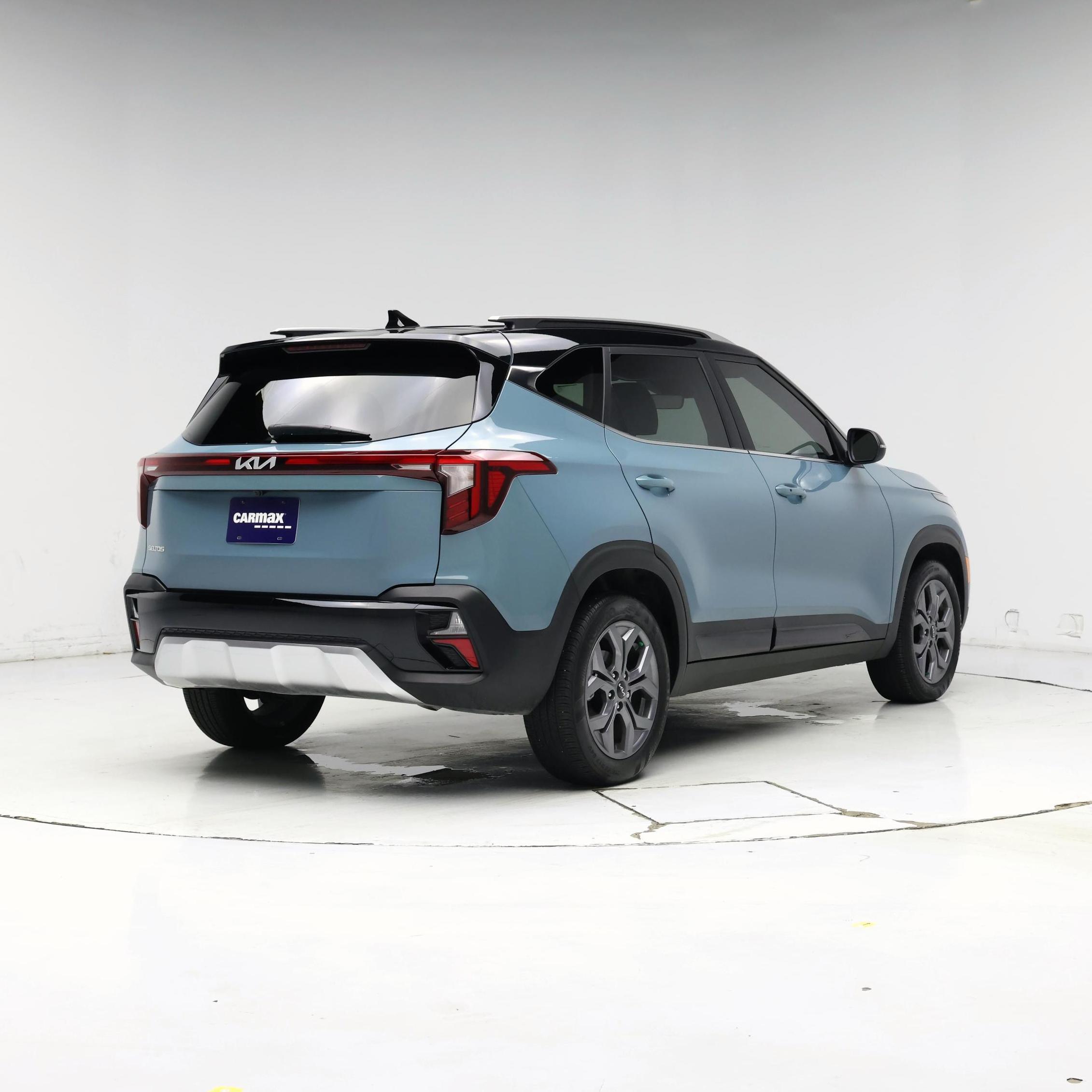 Thumbnail: 2024 Kia Seltos - 8