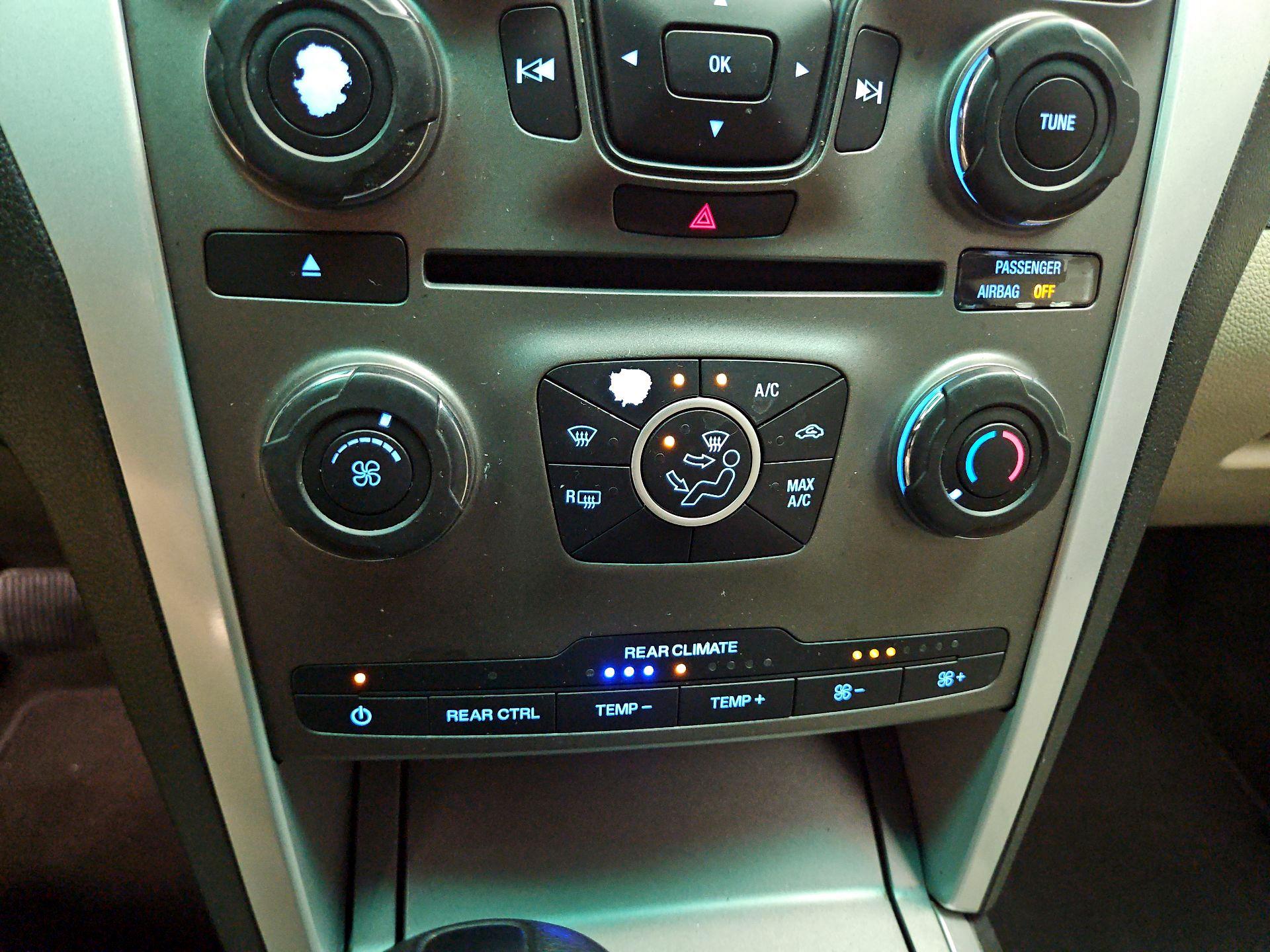 Thumbnail: 2014 Ford Explorer - 13