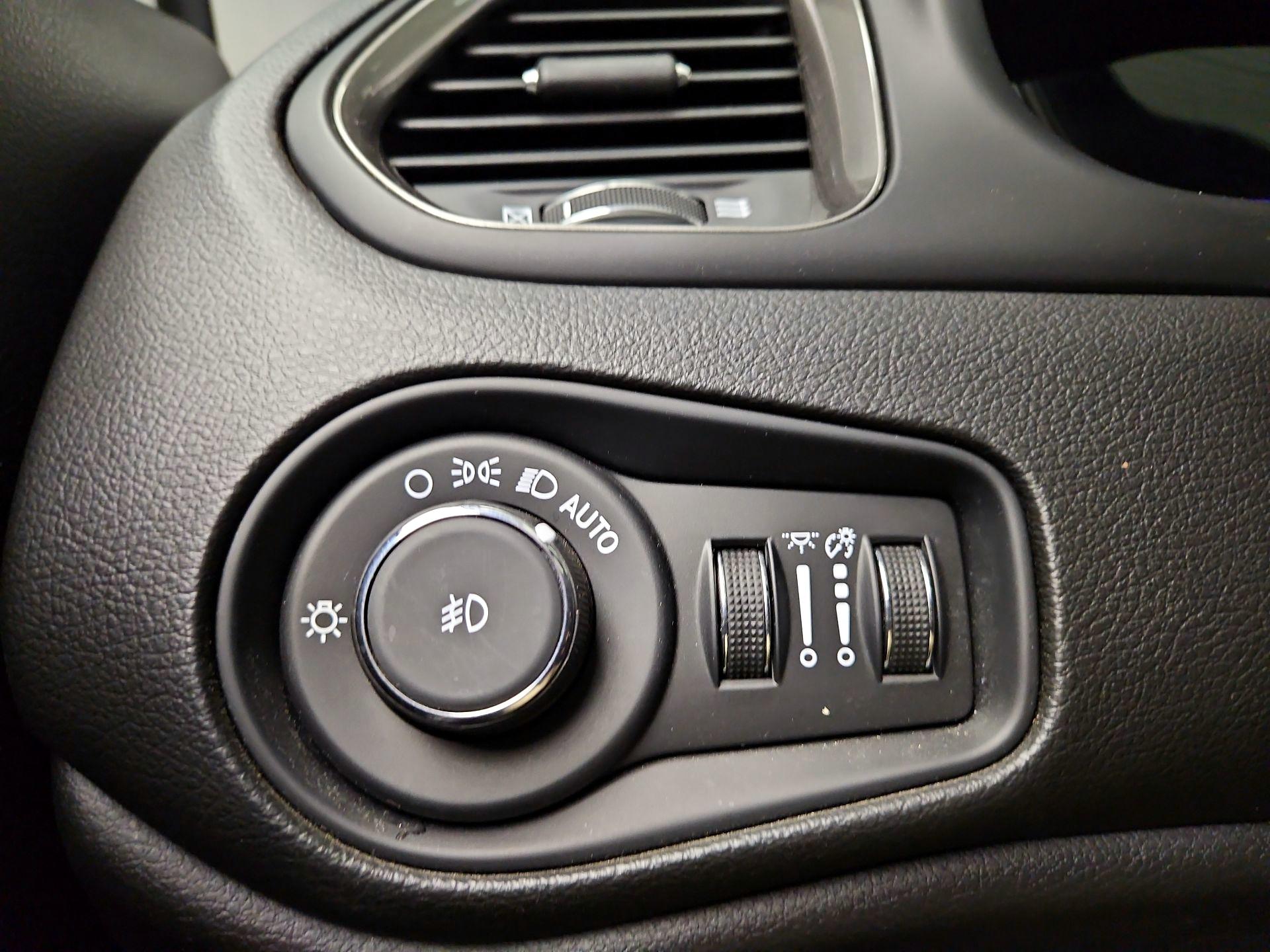 Thumbnail: 2023 Jeep Renegade - 13