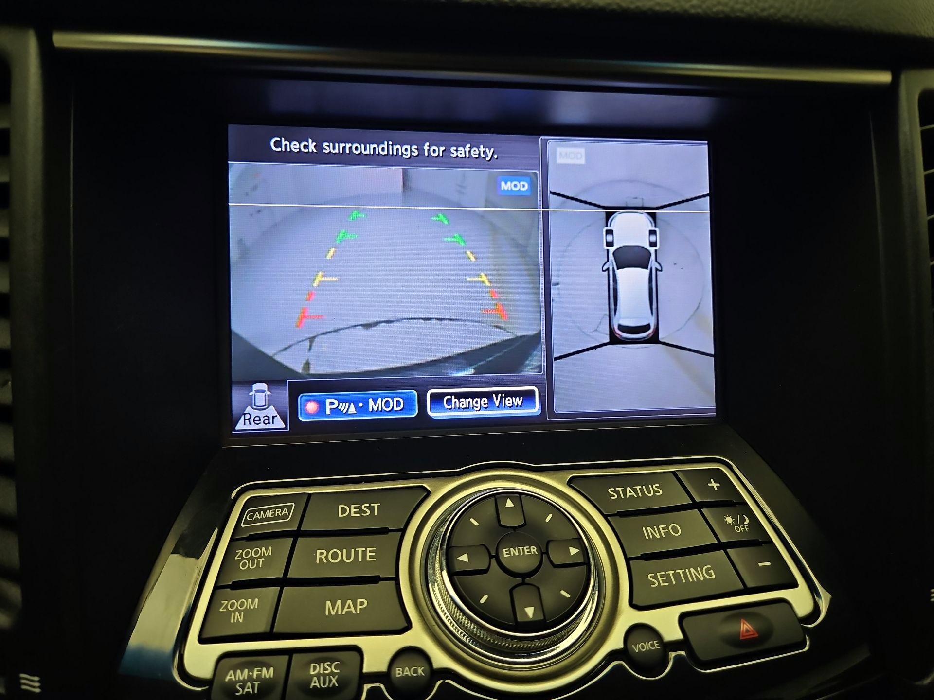 Thumbnail: 2014 INFINITI QX70 - 15