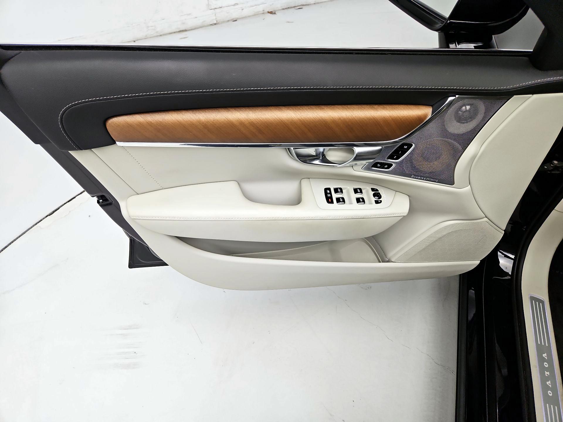 Thumbnail: 2018 Volvo S90 - 12
