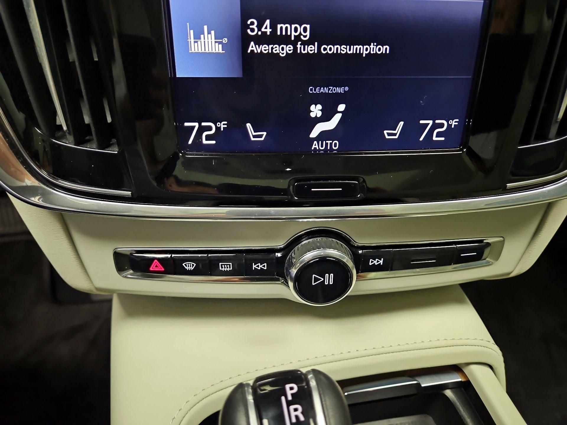 Thumbnail: 2018 Volvo S90 - 17