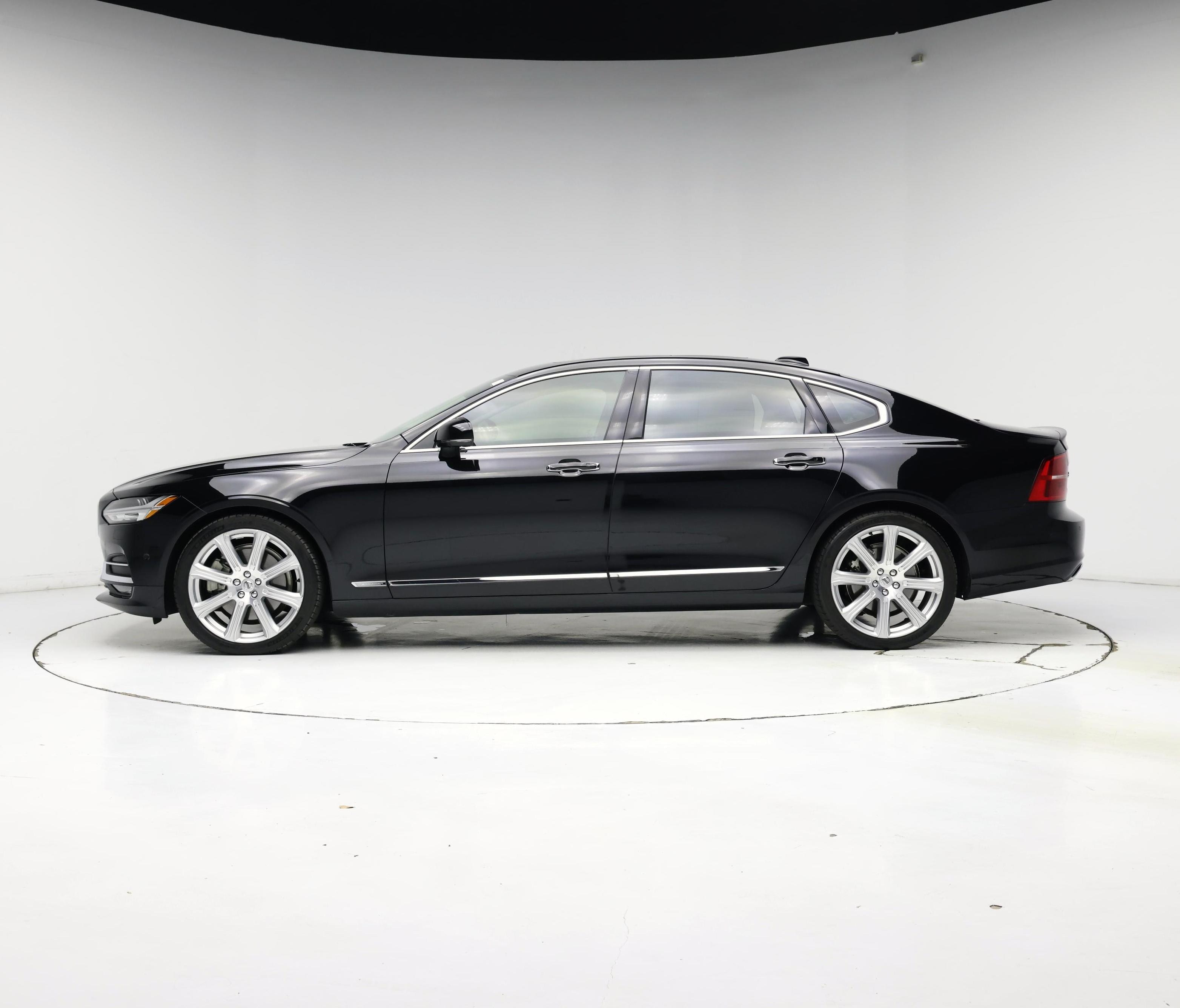 Thumbnail: 2018 Volvo S90 - 3