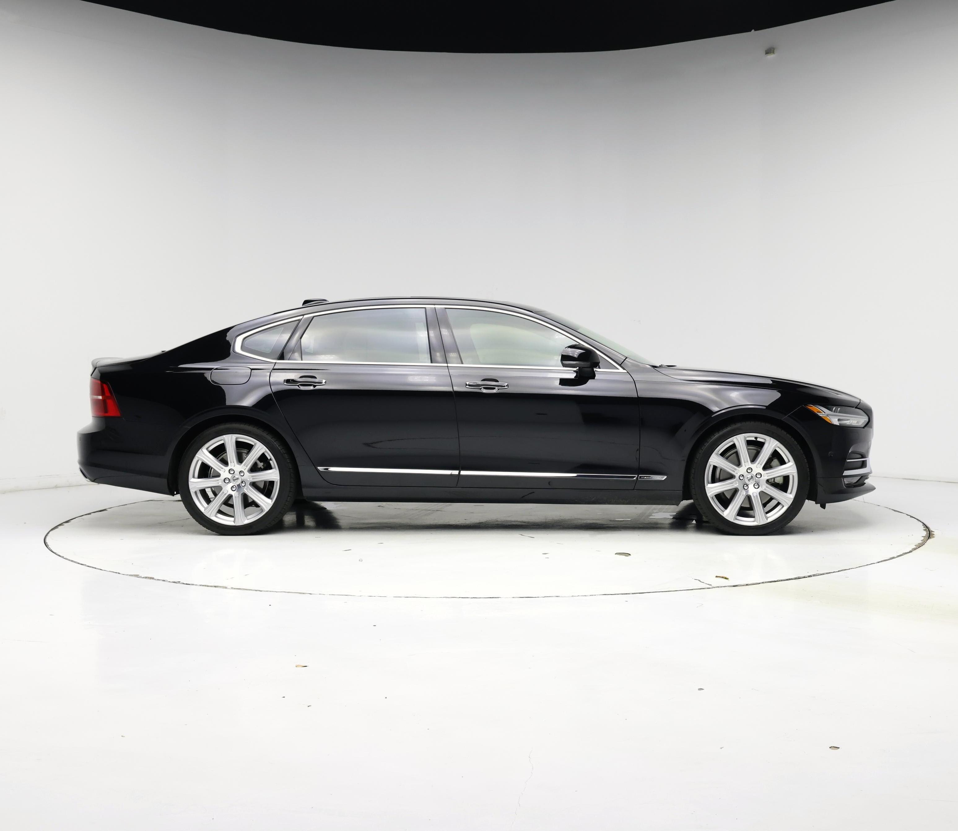 Thumbnail: 2018 Volvo S90 - 7