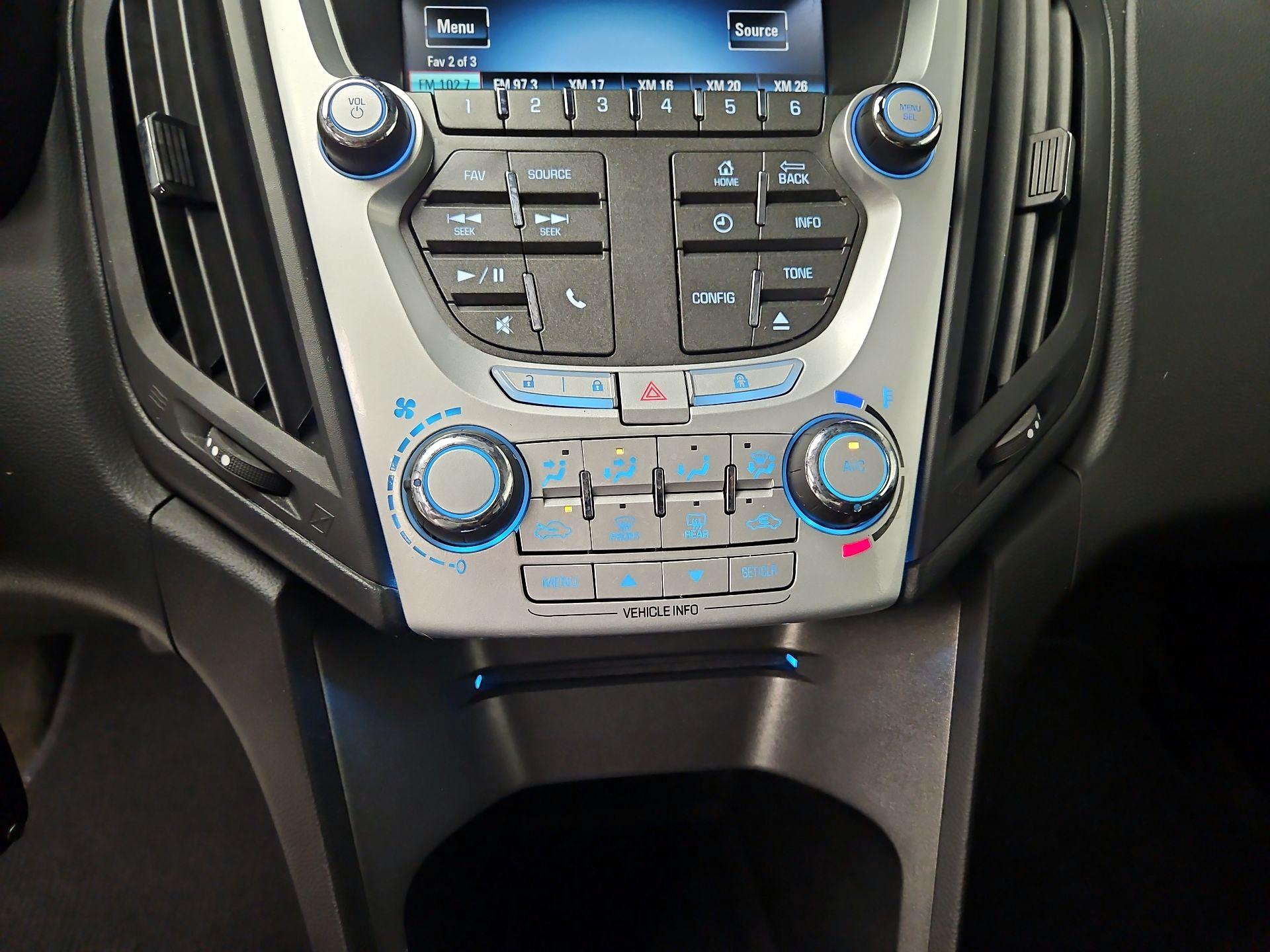 Thumbnail: 2015 Chevrolet Equinox - 15