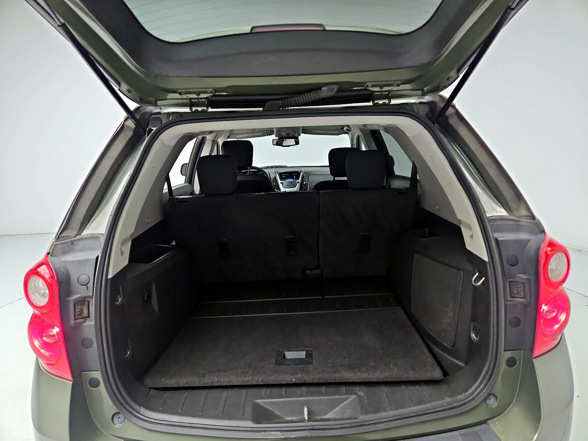 Thumbnail: 2015 Chevrolet Equinox - 18