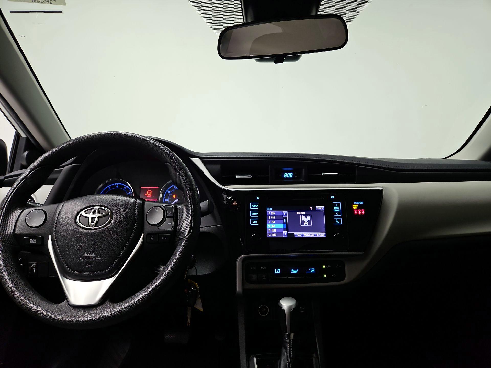 Thumbnail: 2018 Toyota Corolla - 9