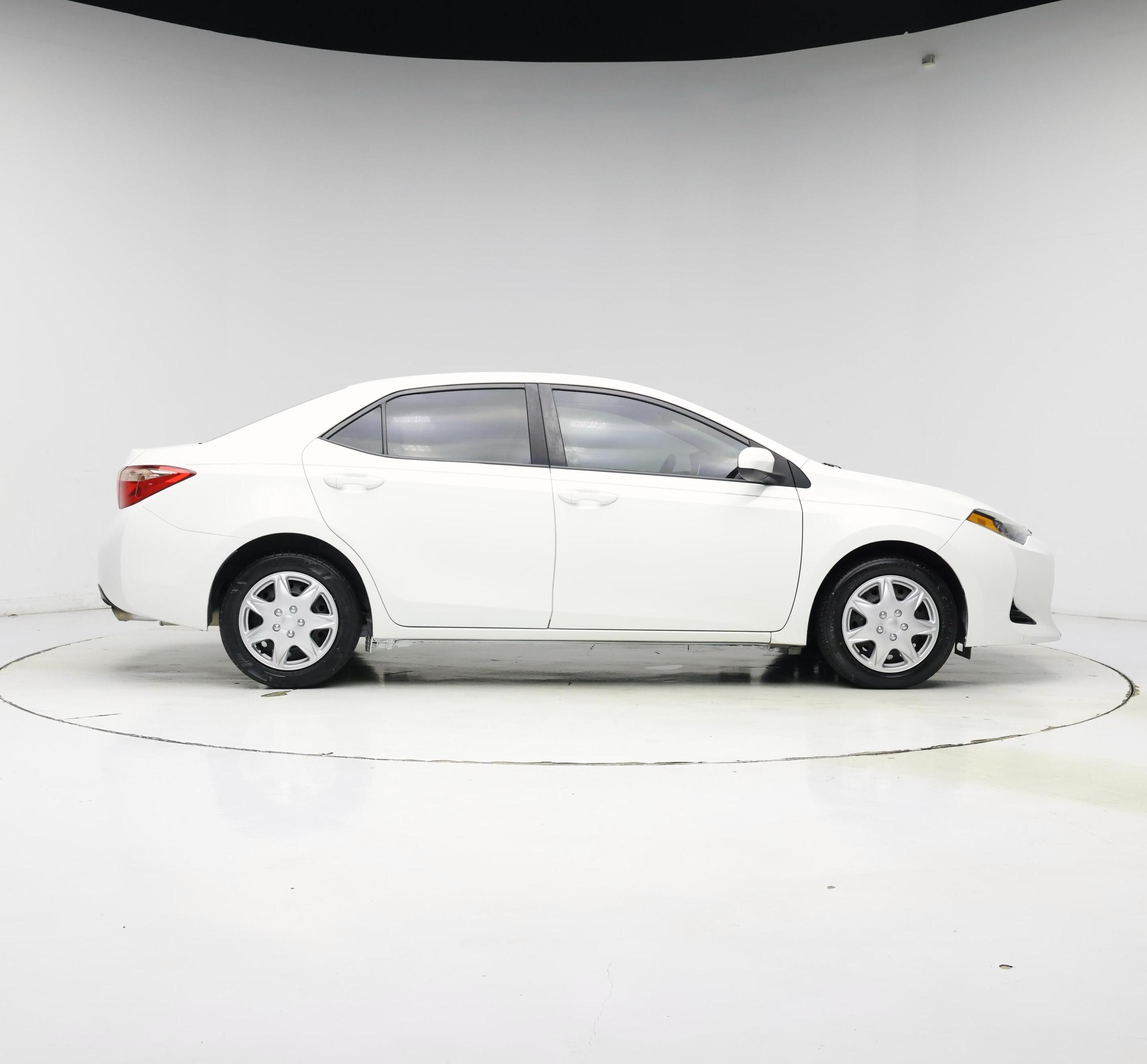 Thumbnail: 2018 Toyota Corolla - 7