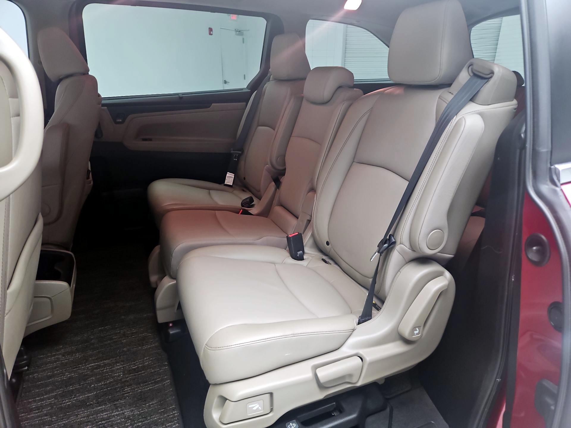 Thumbnail: 2023 Honda Odyssey - 20