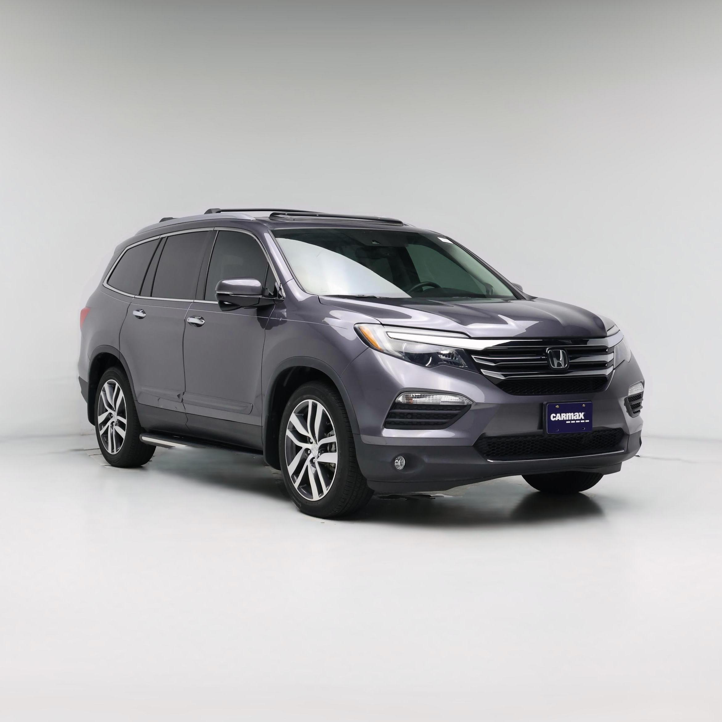 Thumbnail: 2017 Honda Pilot - 1