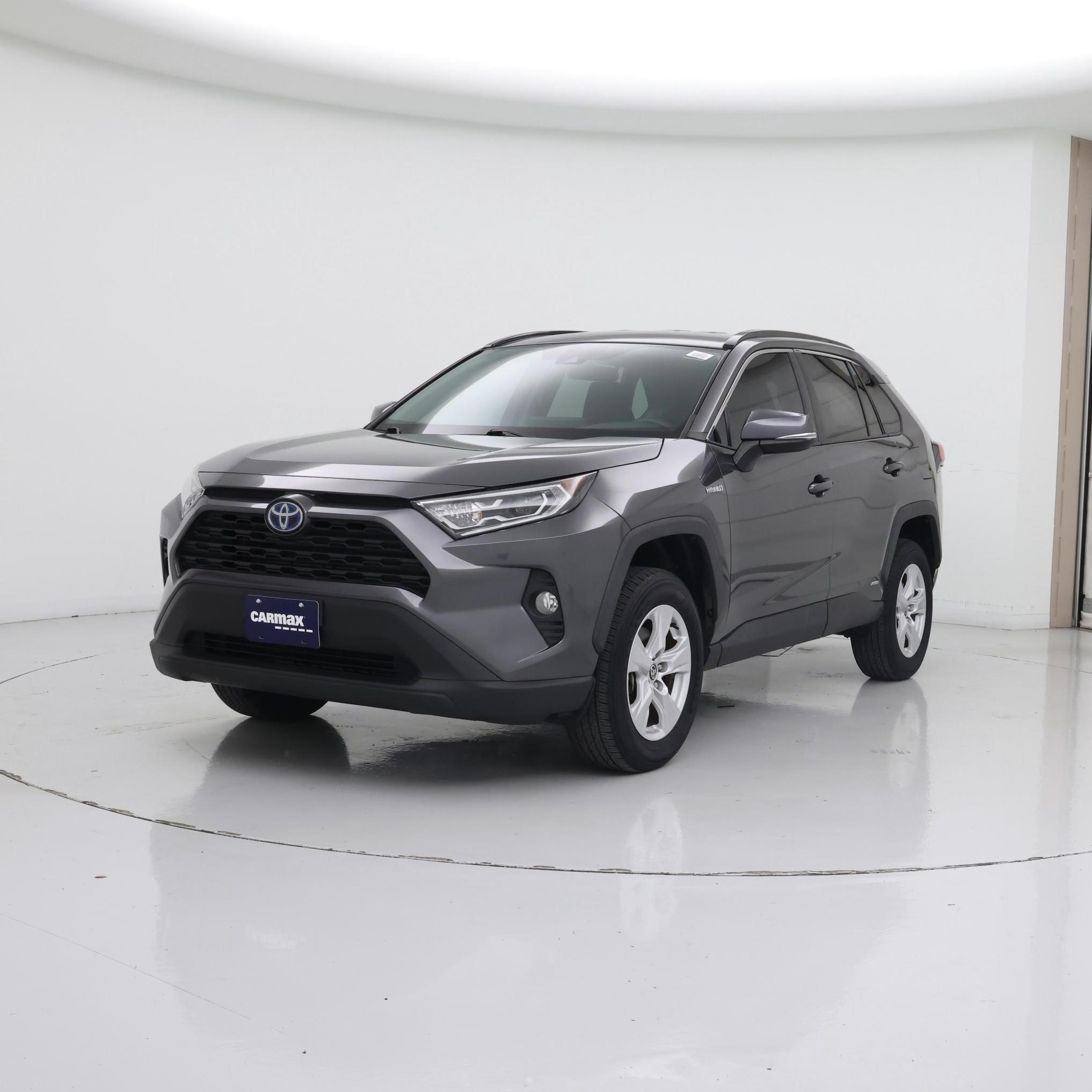 Thumbnail: 2021 Toyota RAV4 - 4