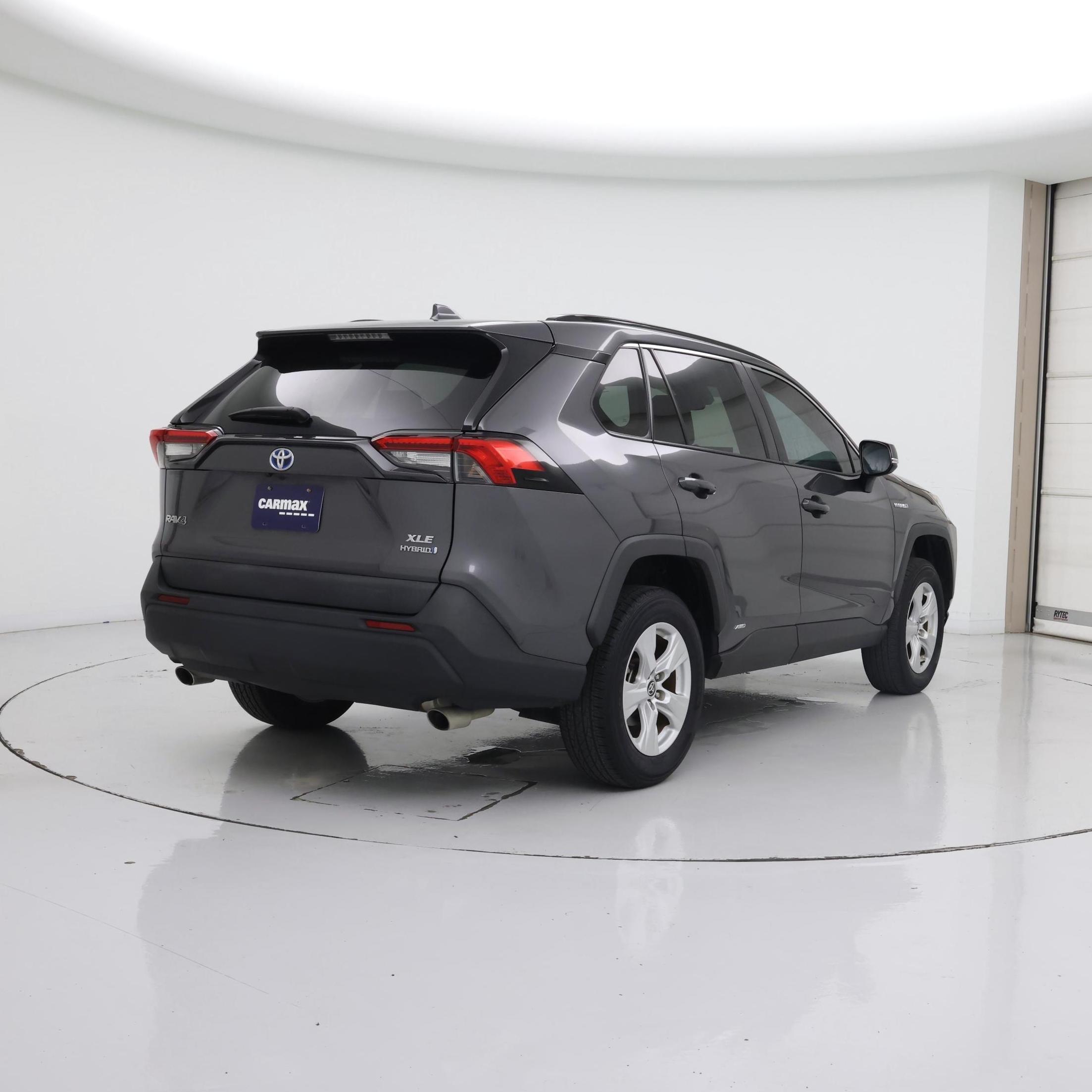 Thumbnail: 2021 Toyota RAV4 - 8