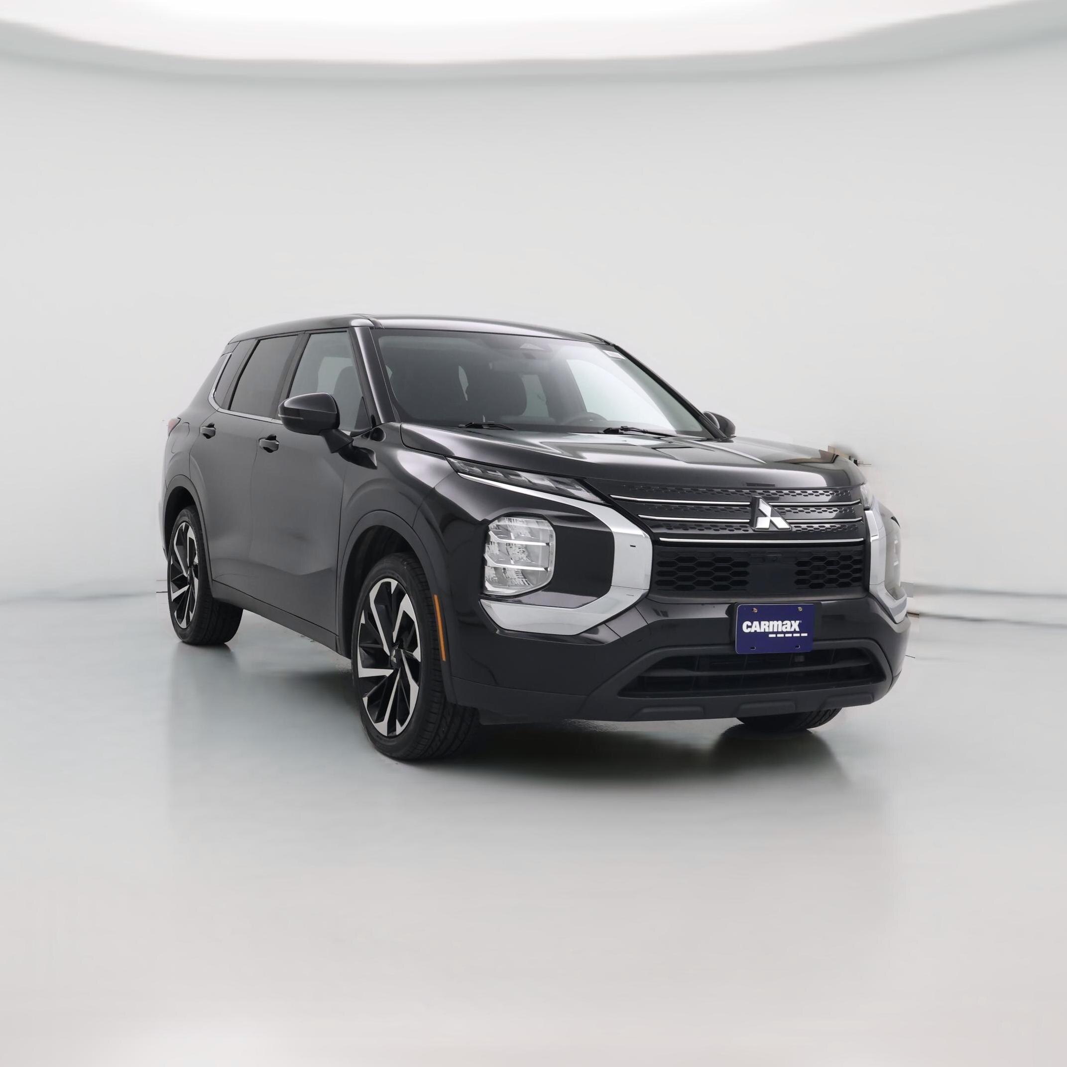 Thumbnail: 2022 Mitsubishi Outlander - 1