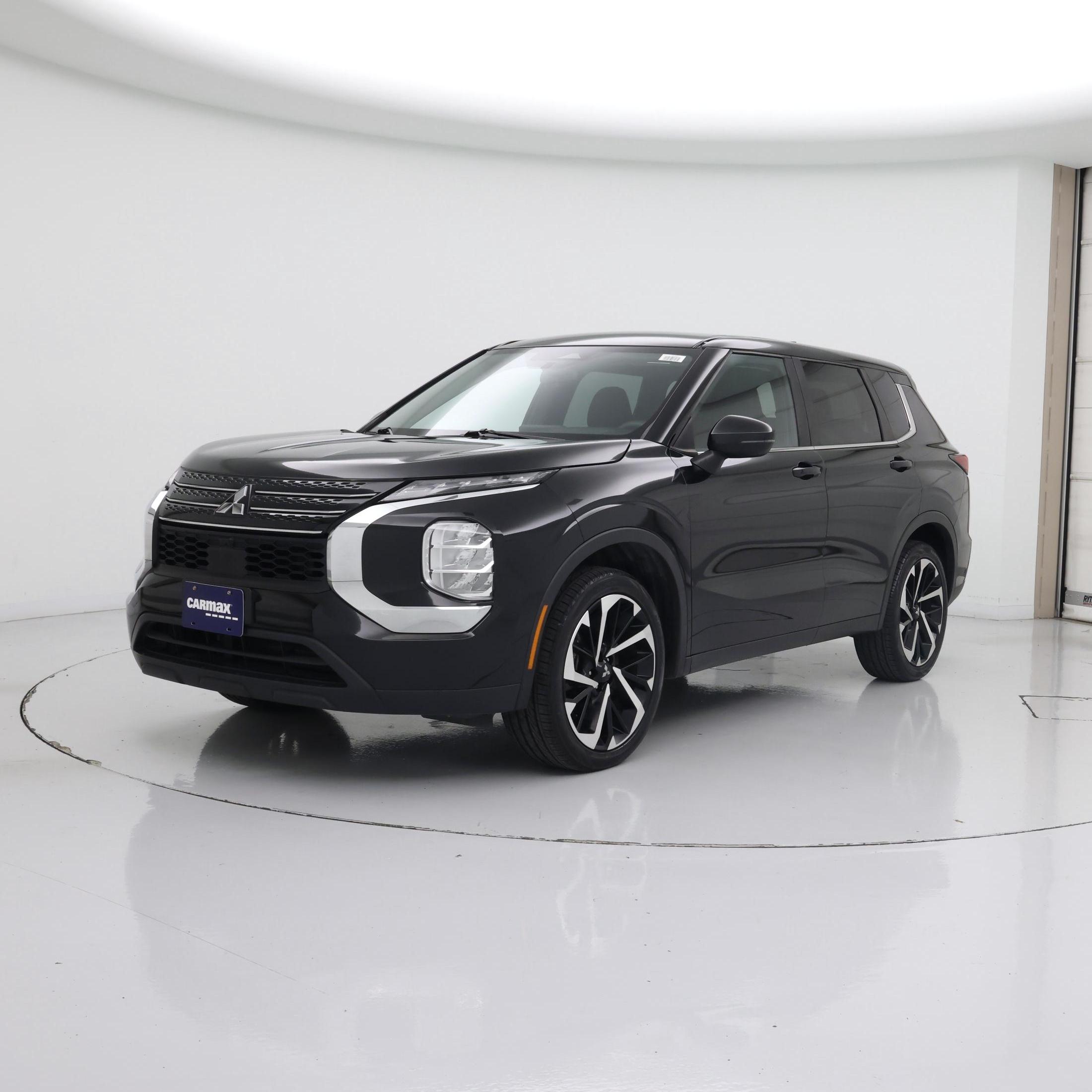 Thumbnail: 2022 Mitsubishi Outlander - 4