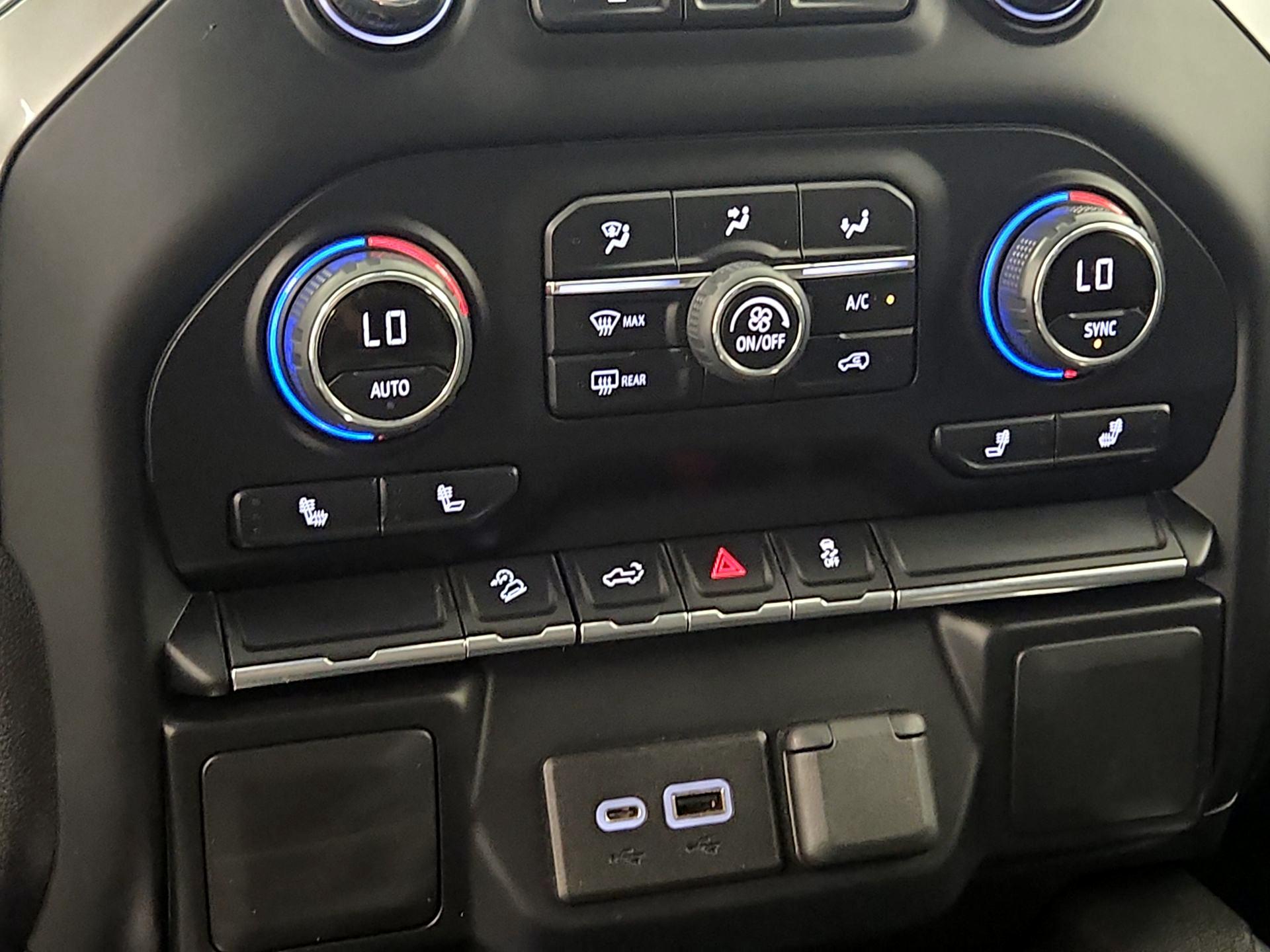 Thumbnail: 2021 Chevrolet Silverado 1500 - 16
