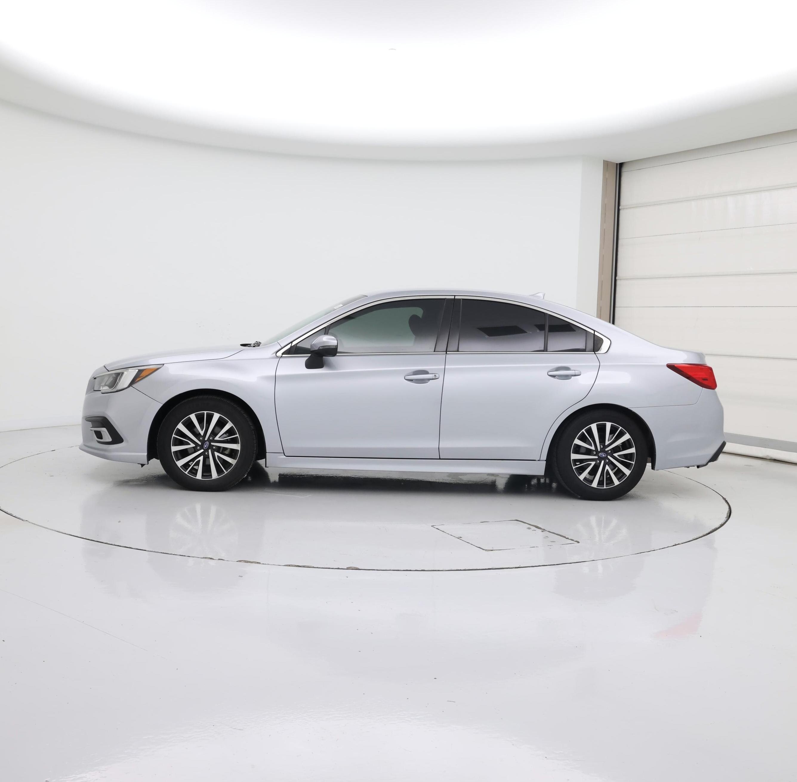 Thumbnail: 2019 Subaru Legacy - 3