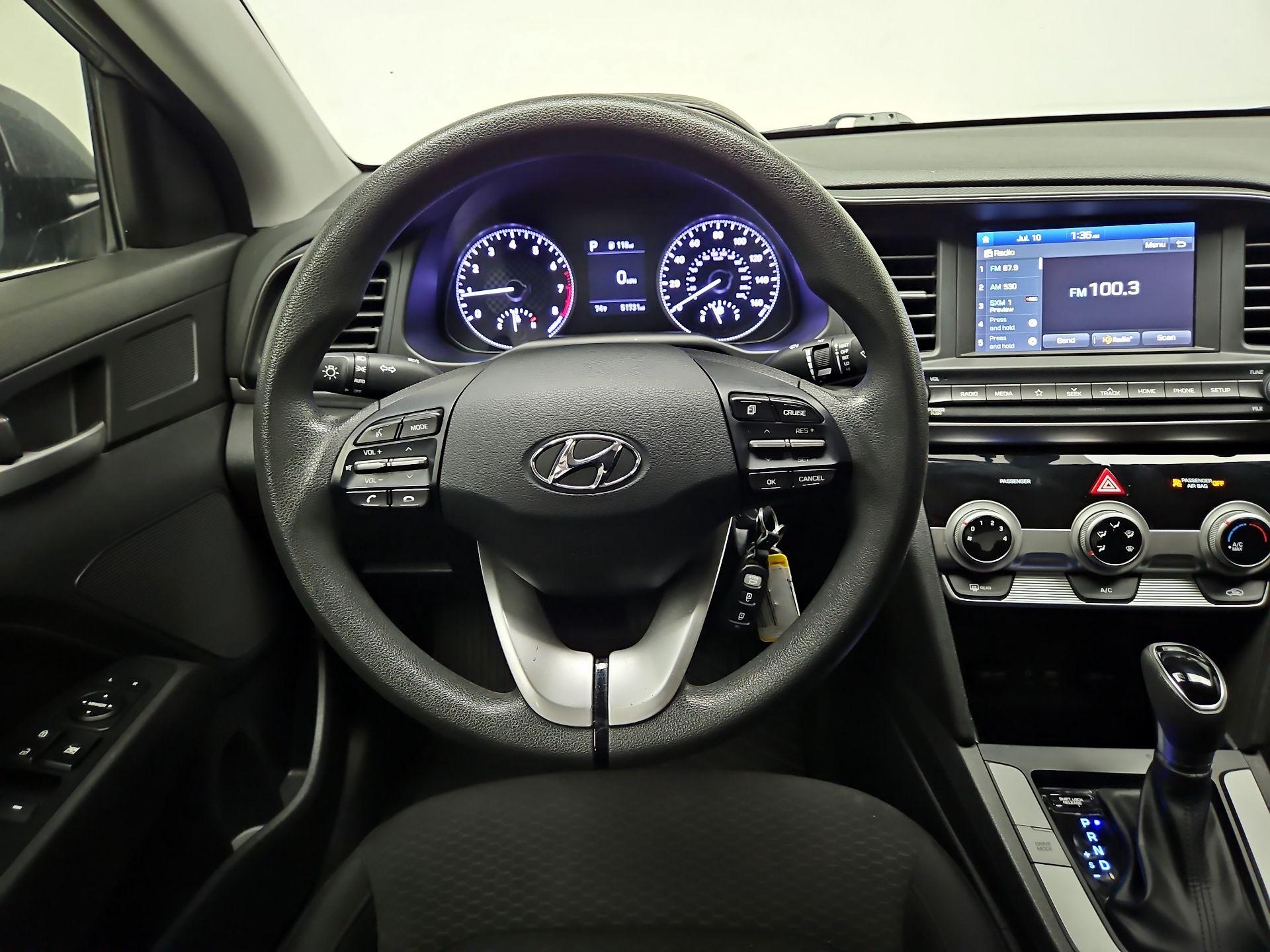 Thumbnail: 2019 Hyundai Elantra - 10