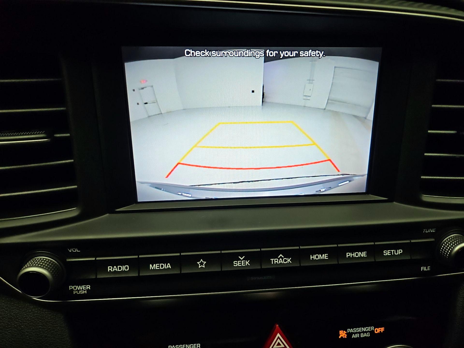 Thumbnail: 2019 Hyundai Elantra - 14