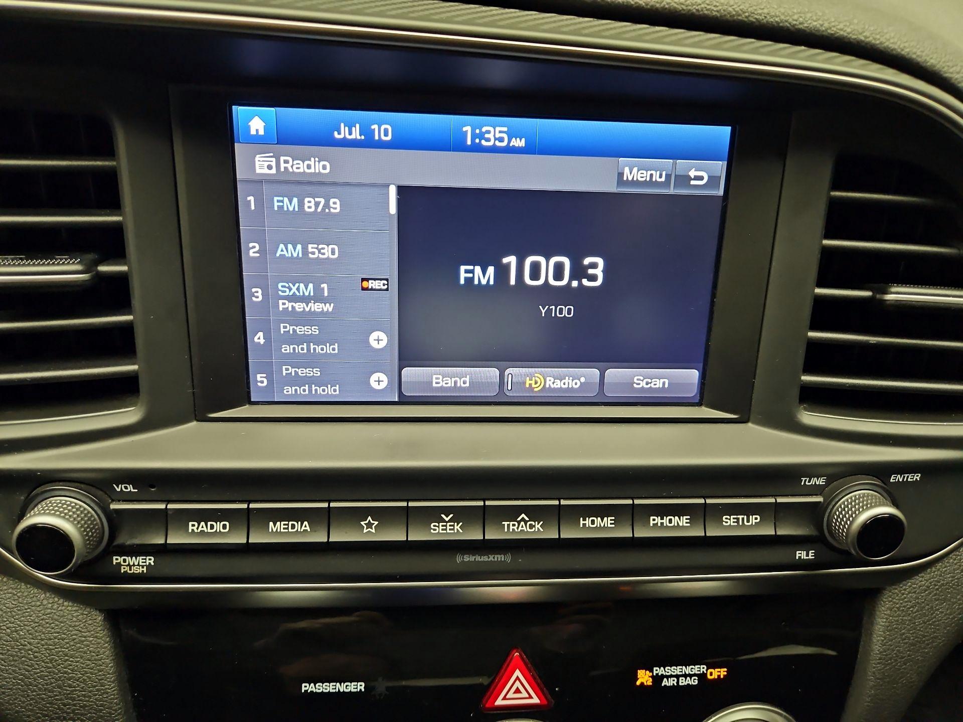 Thumbnail: 2019 Hyundai Elantra - 15