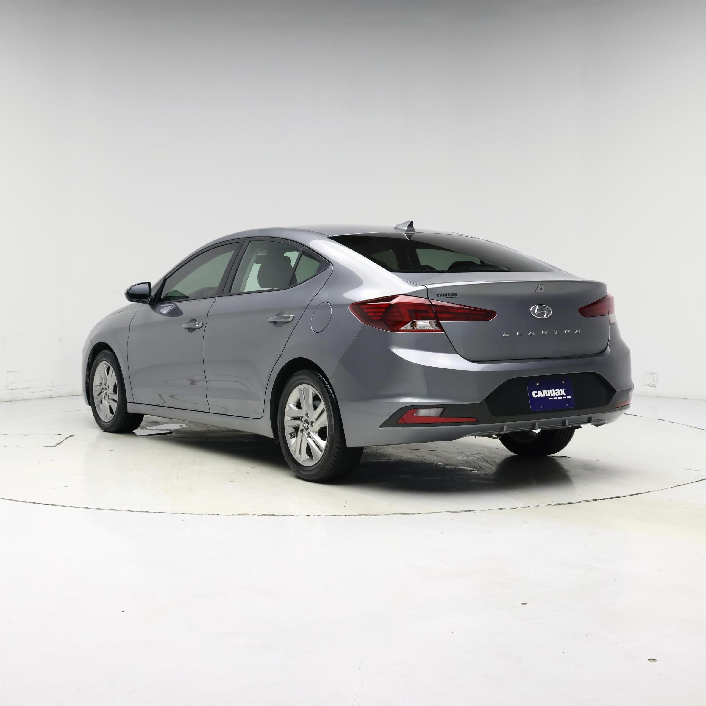 Thumbnail: 2019 Hyundai Elantra - 2