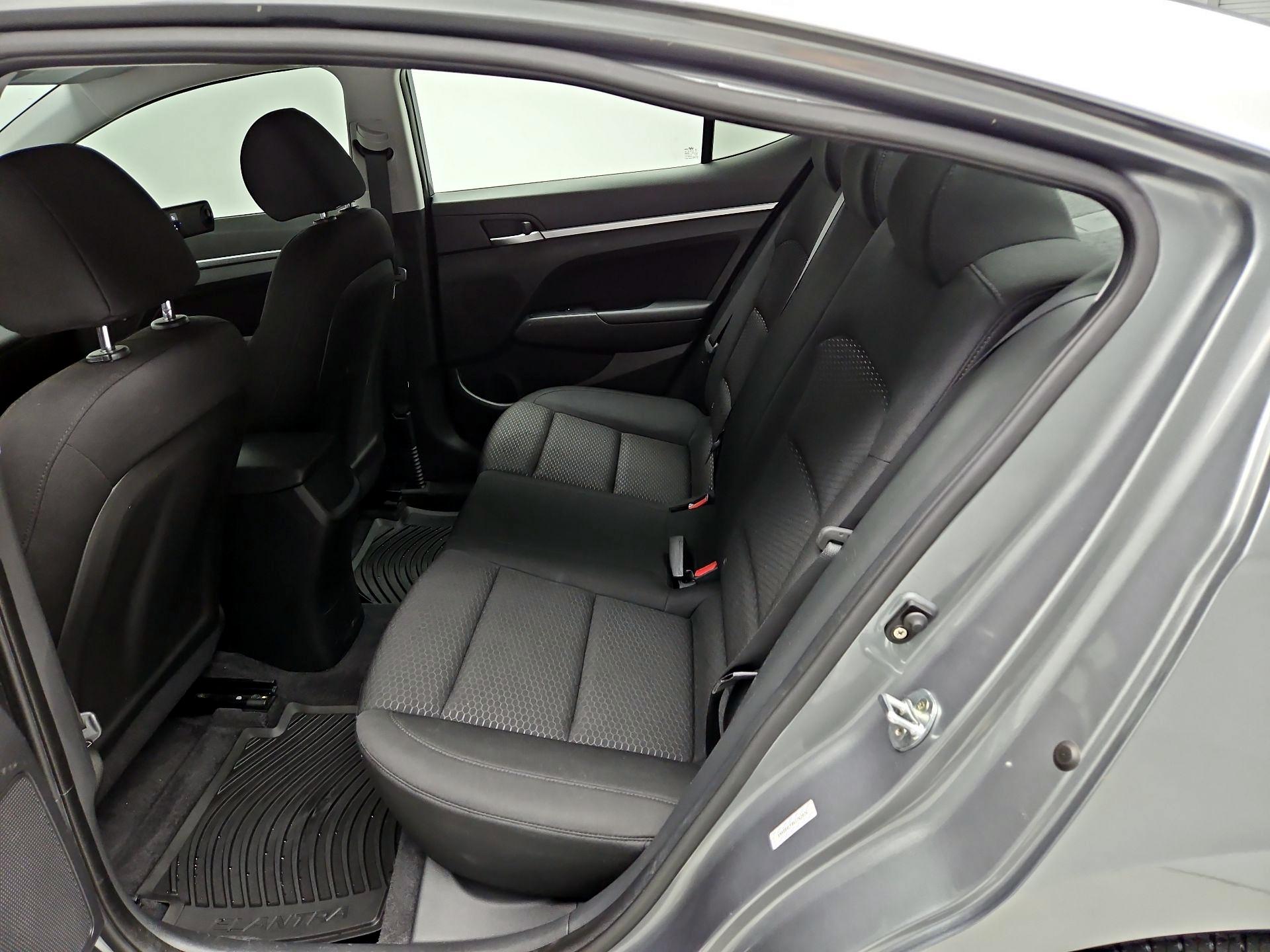 Thumbnail: 2019 Hyundai Elantra - 19