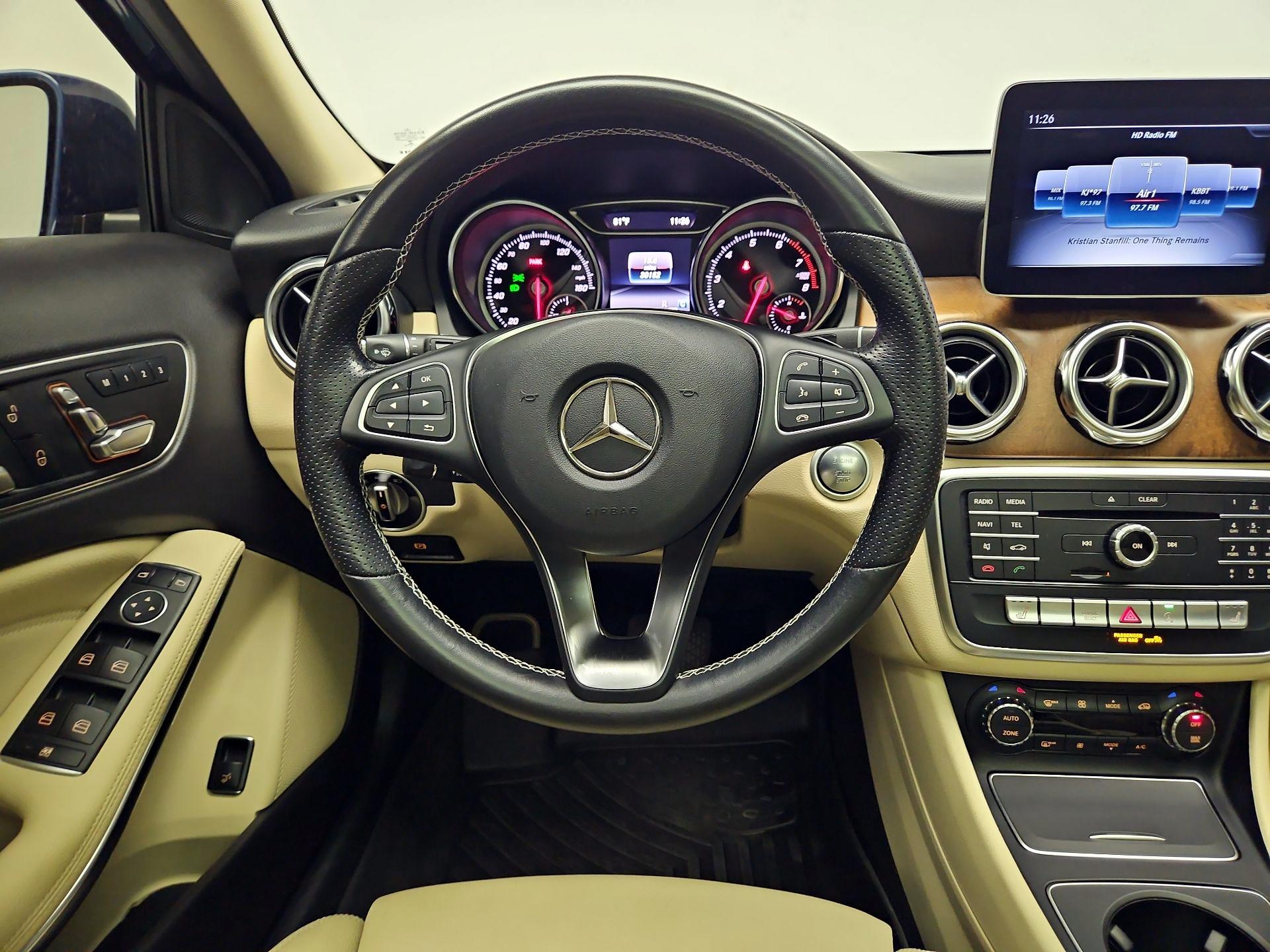 Thumbnail: 2019 Mercedes-Benz GLA - 10