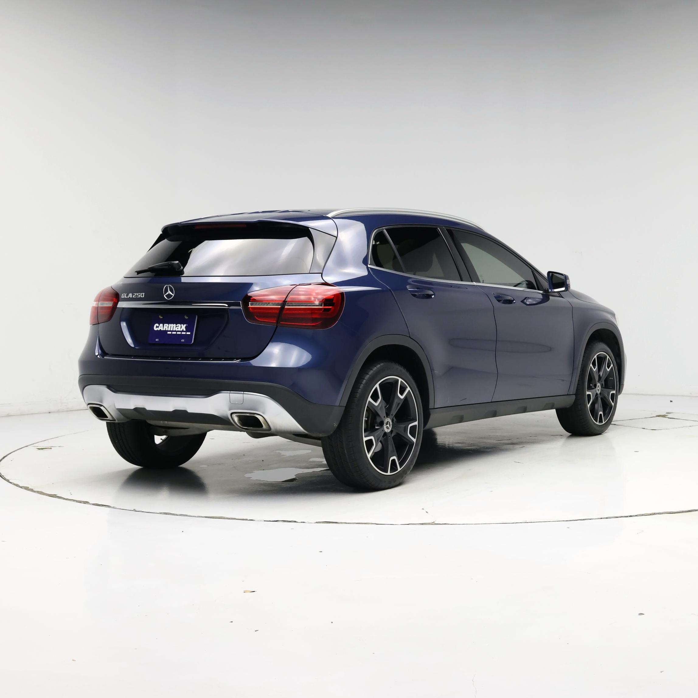 Thumbnail: 2019 Mercedes-Benz GLA - 8