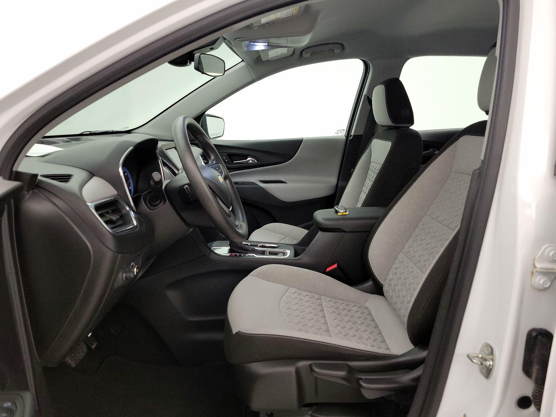 Thumbnail: 2022 Chevrolet Equinox - 11