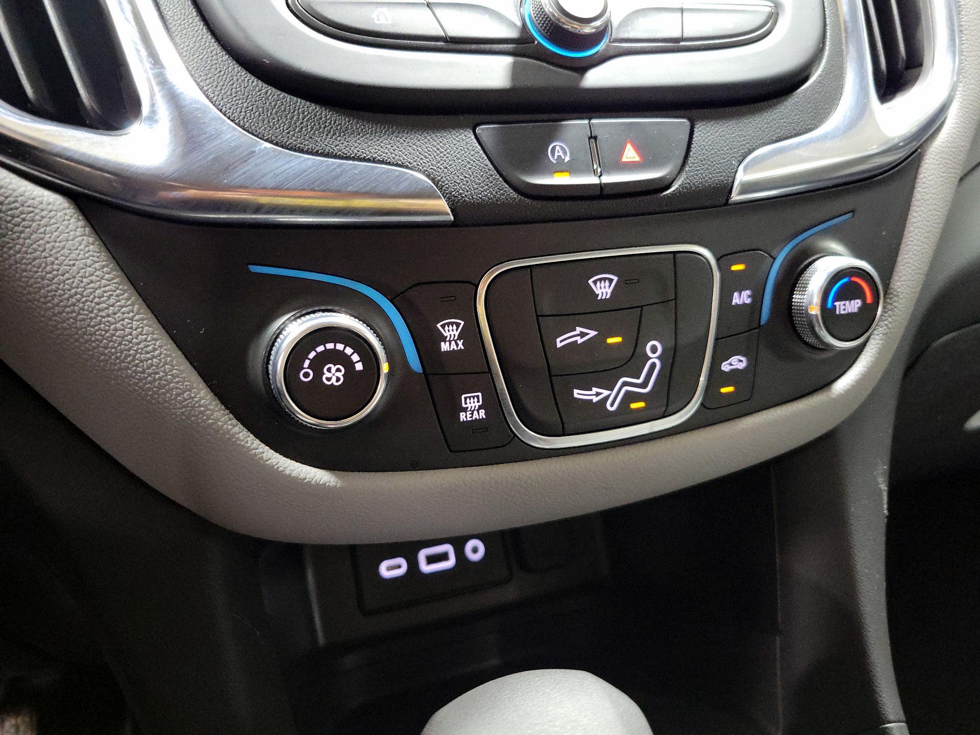 Thumbnail: 2022 Chevrolet Equinox - 17