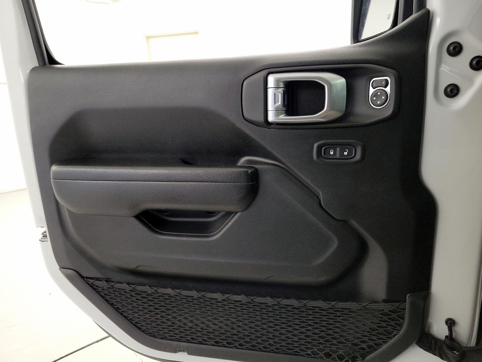 Thumbnail: 2022 Jeep Wrangler - 12