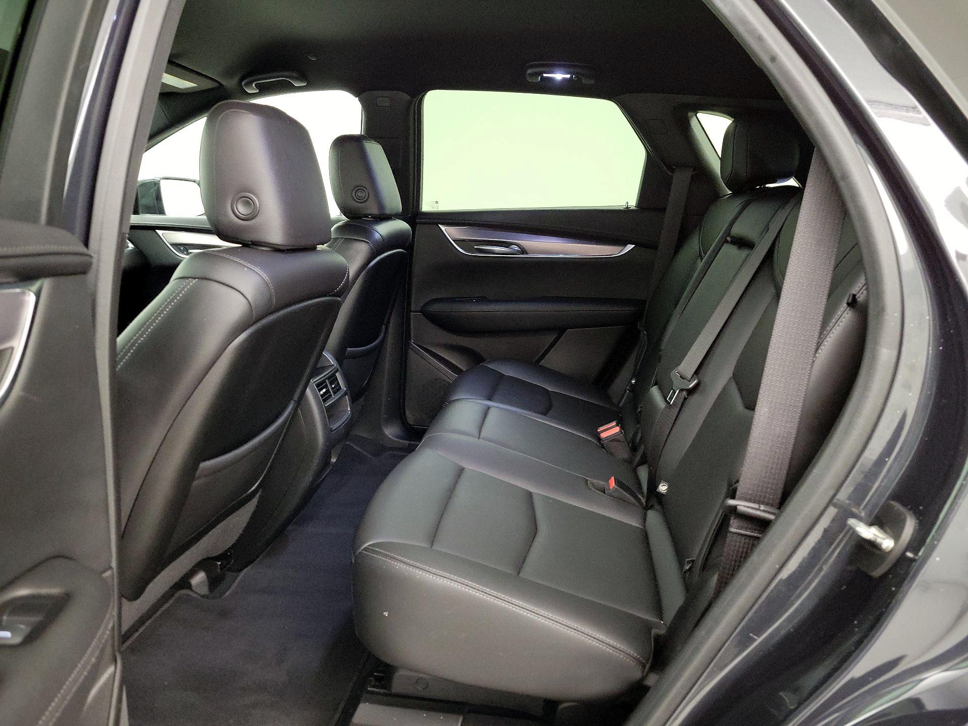 Thumbnail: 2022 Cadillac XT5 - 18