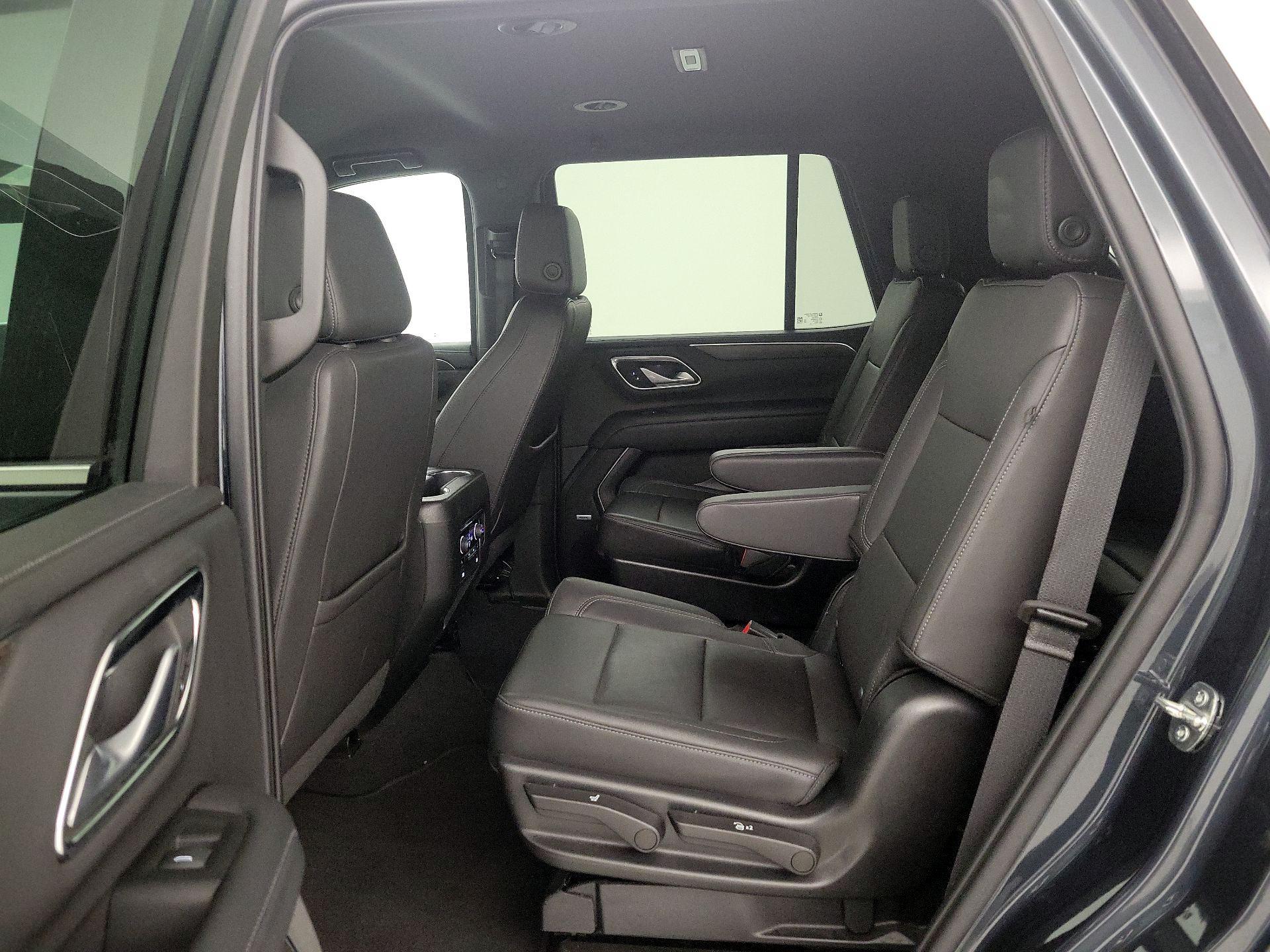 Thumbnail: 2022 Chevrolet Tahoe - 19