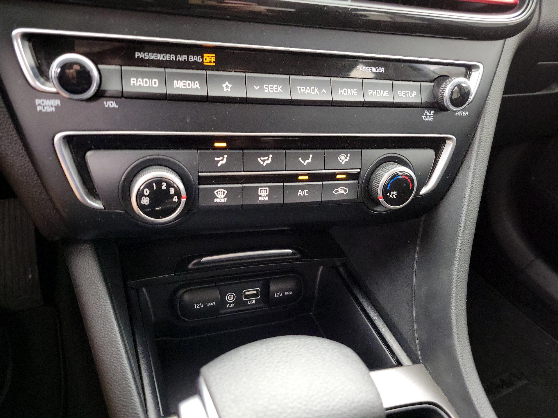 Thumbnail: 2019 Kia Optima - 16