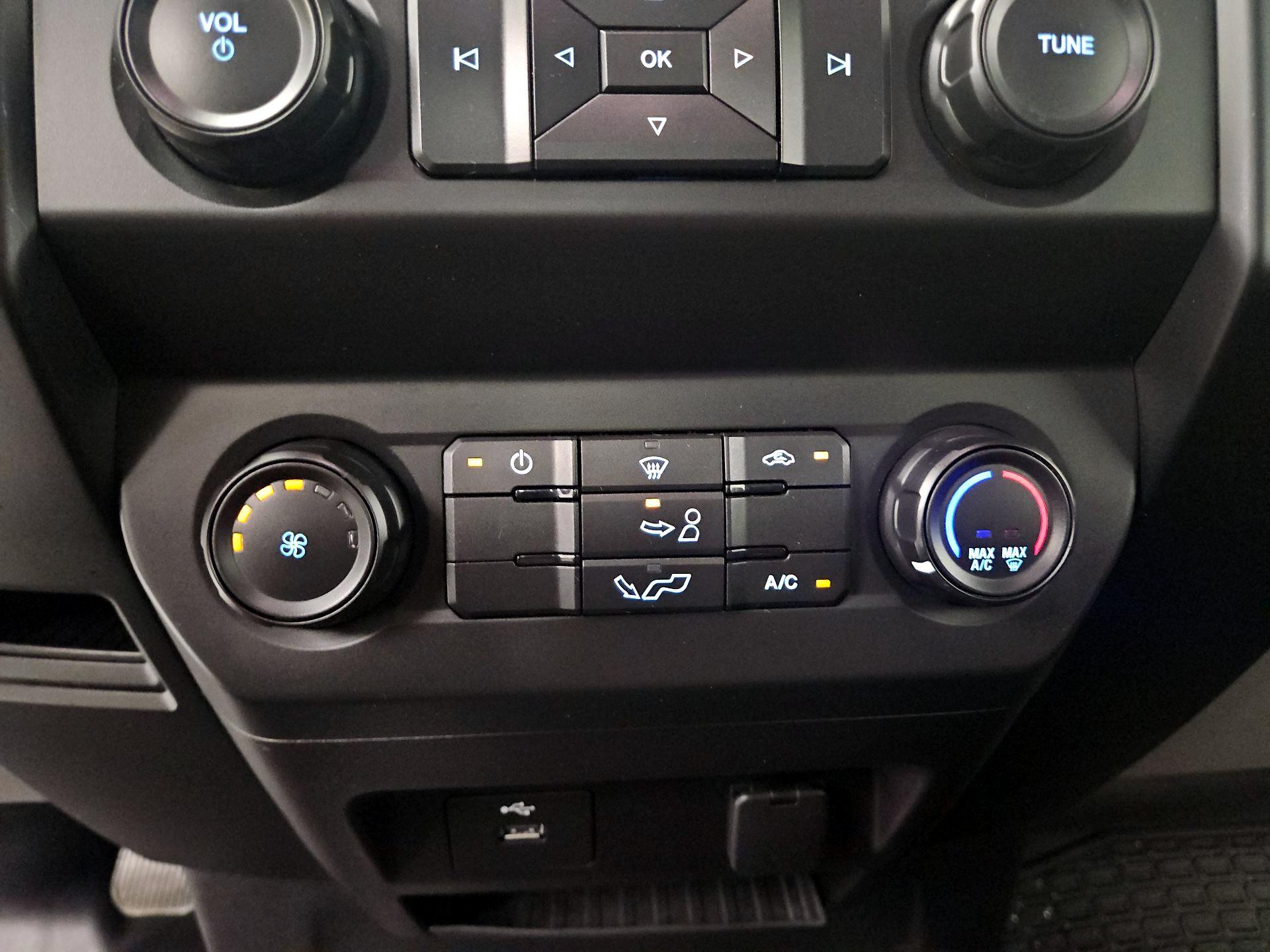Thumbnail: 2019 Ford F-150 - 16