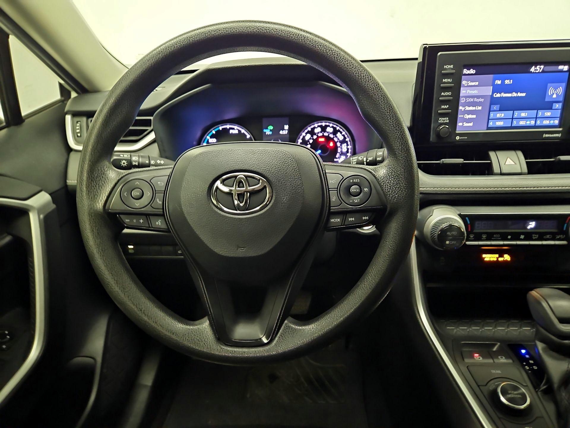 Thumbnail: 2021 Toyota RAV4 - 10