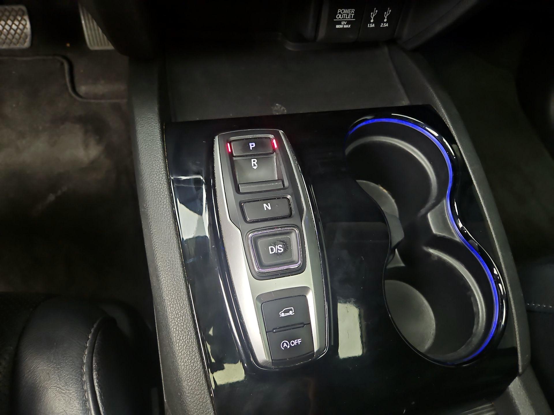 Thumbnail: 2016 Honda Pilot - 18