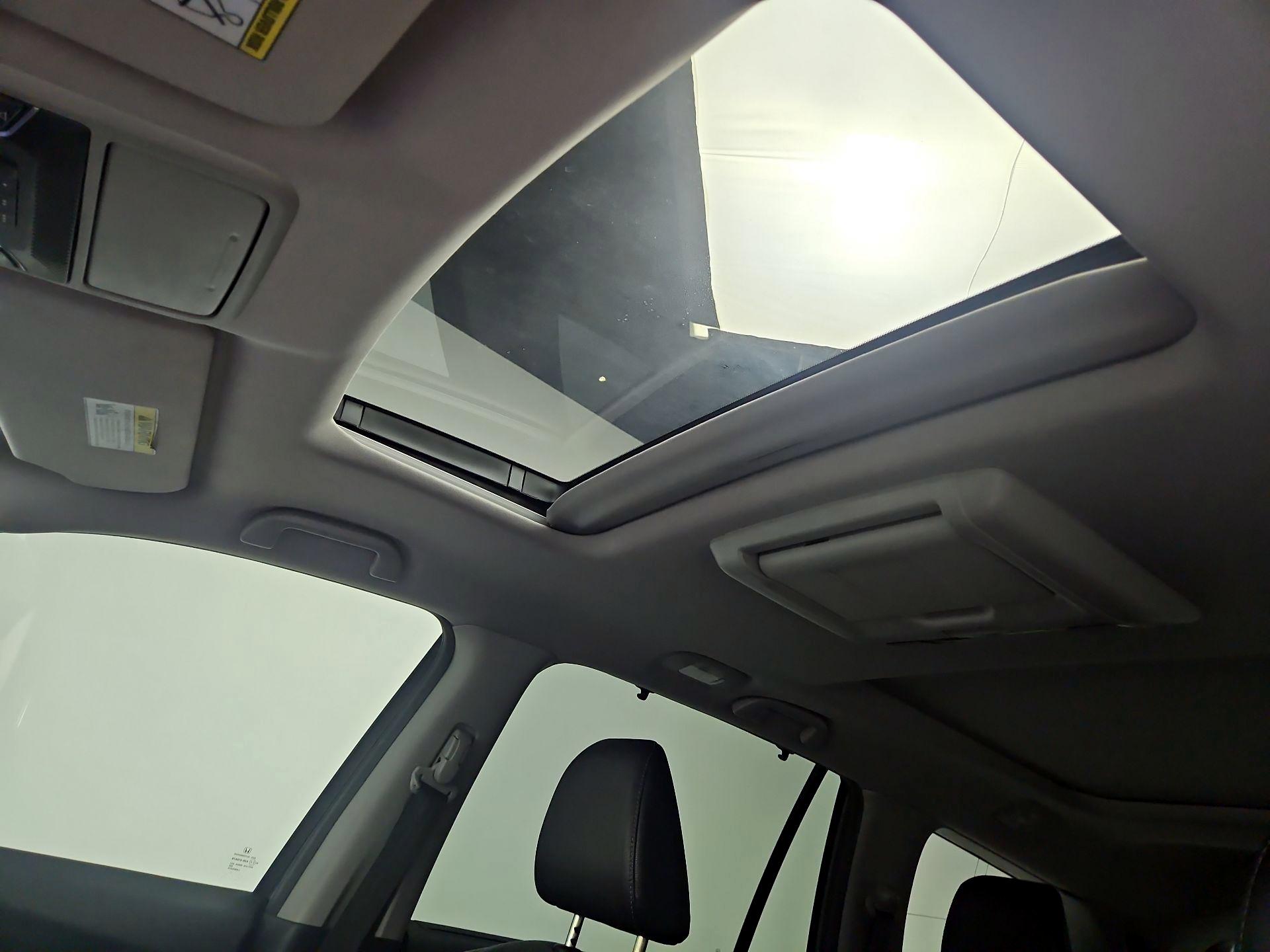 Thumbnail: 2016 Honda Pilot - 20