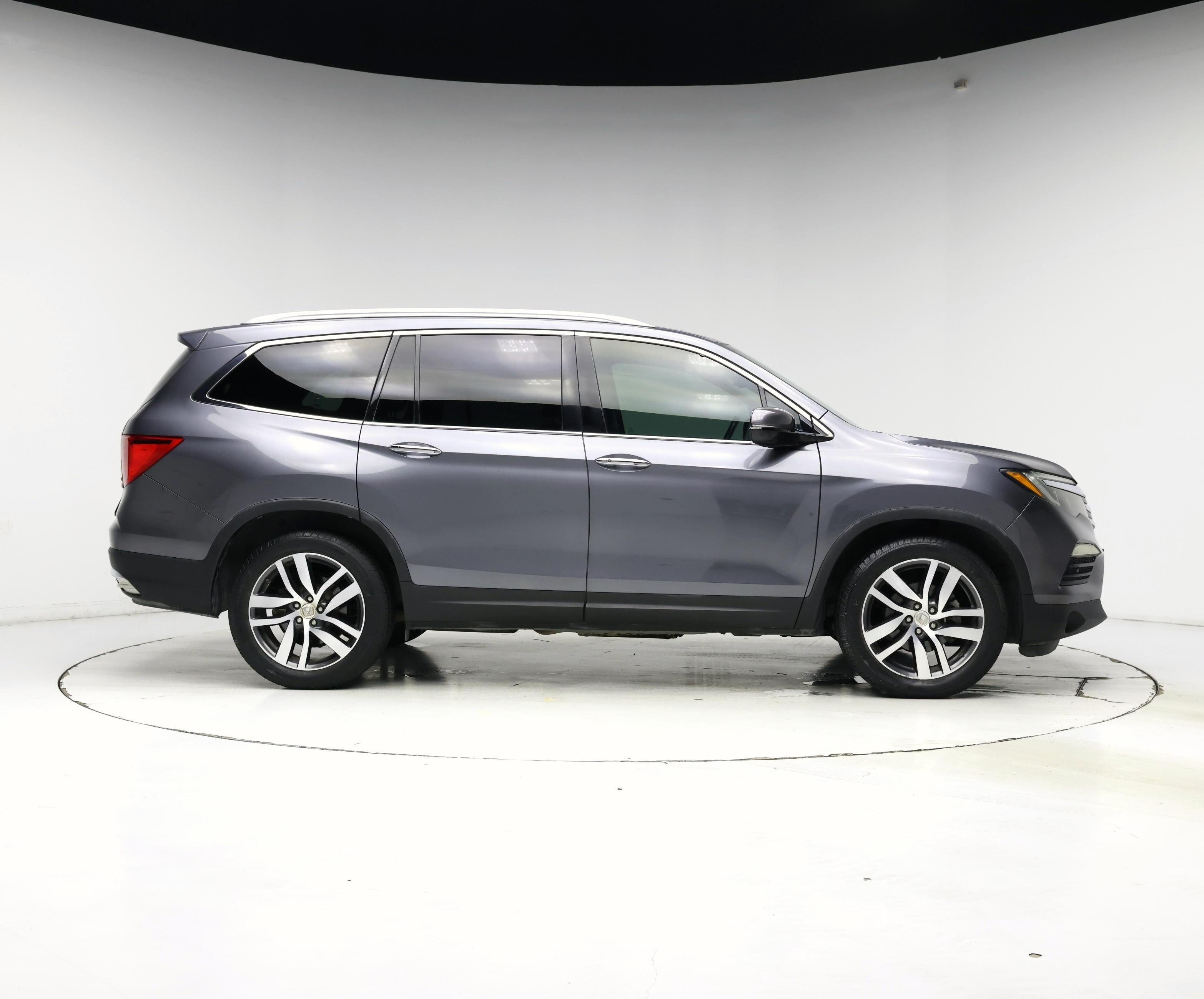 Thumbnail: 2016 Honda Pilot - 7