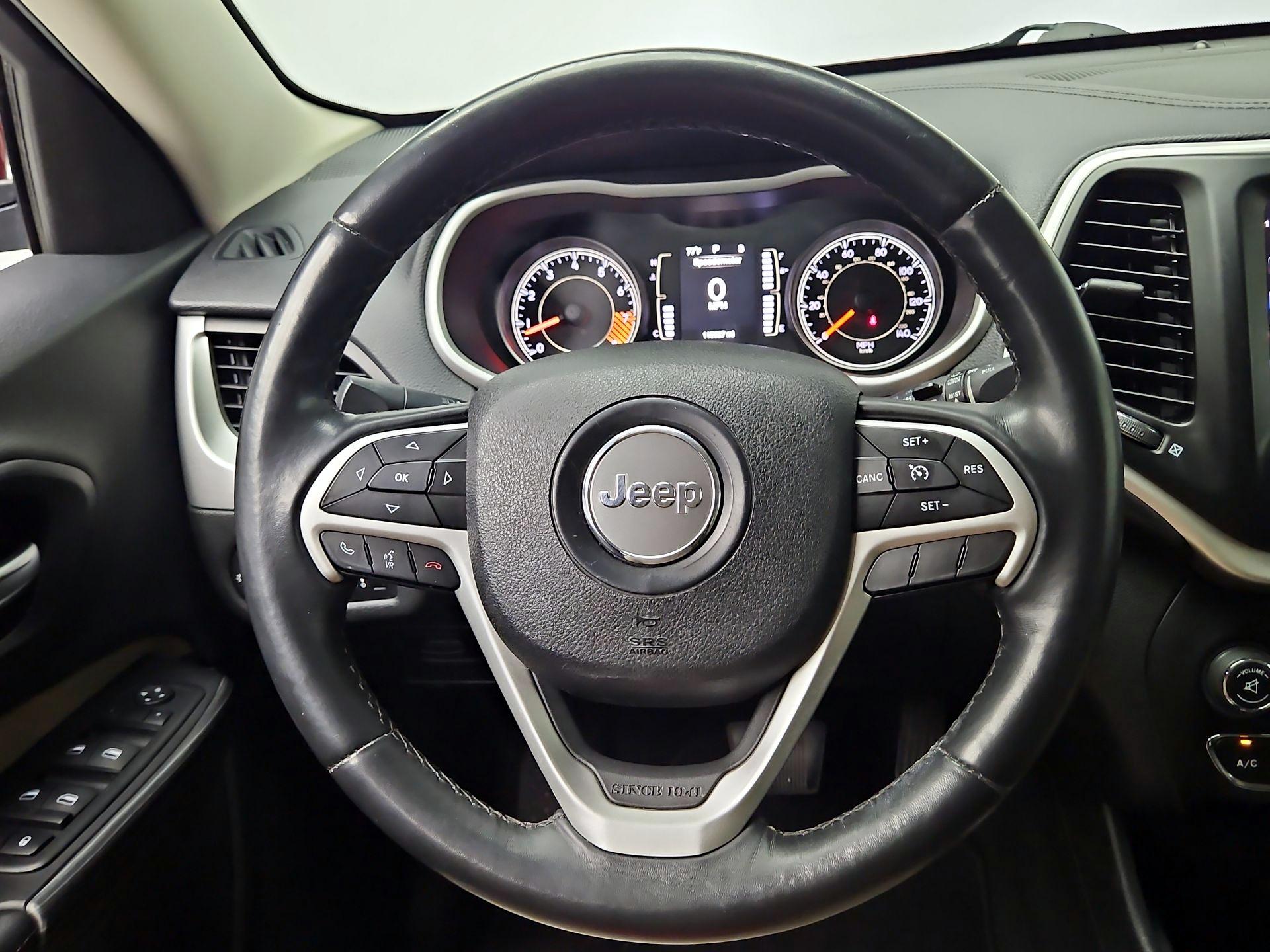 Thumbnail: 2015 Jeep Cherokee - 10